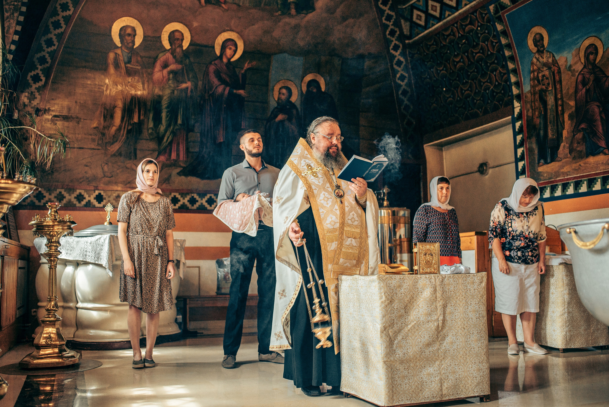 Крещение Софии. Фотограф на выписку из роддома в Москве и МО