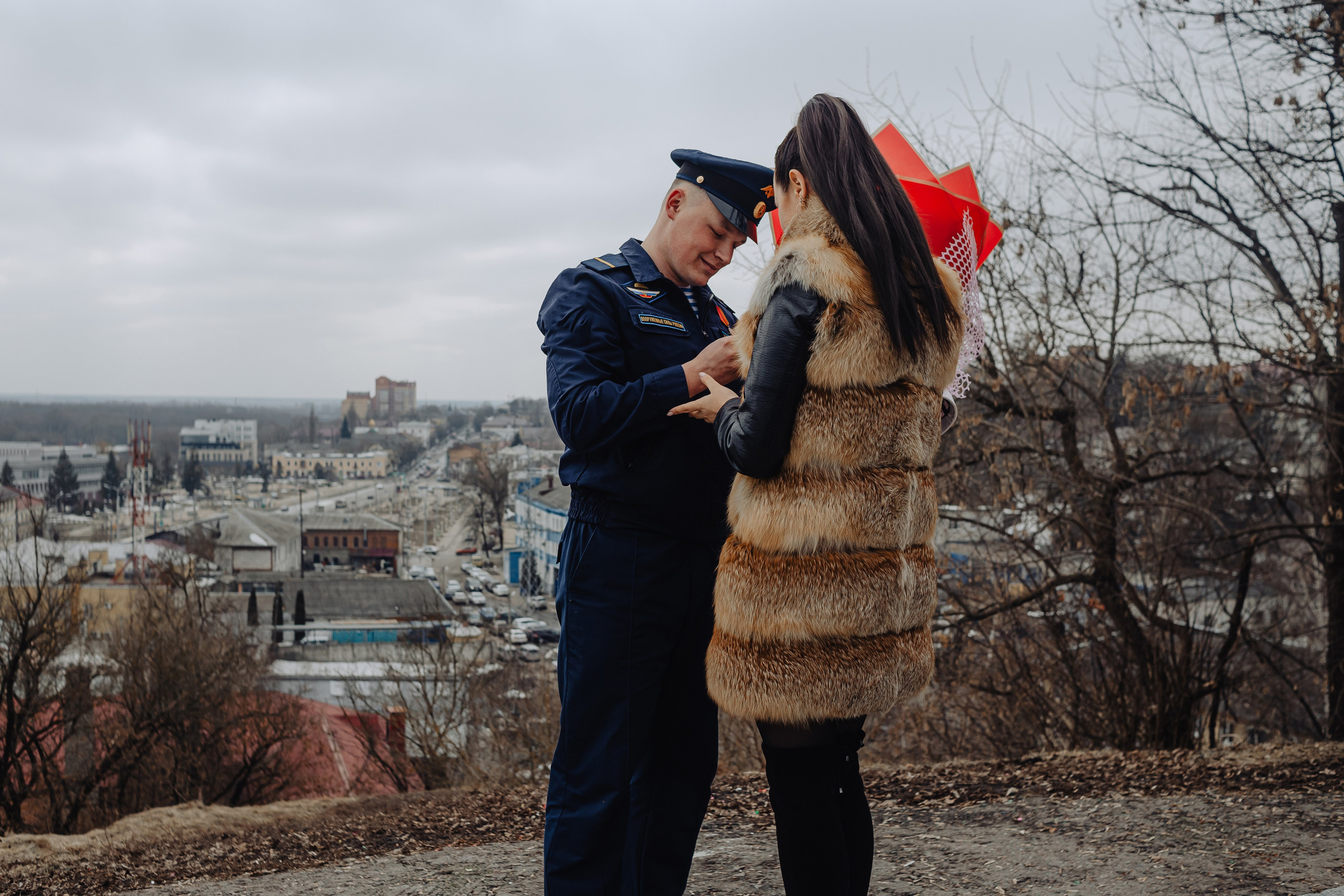 Предложение руки. Фотограф Брянск