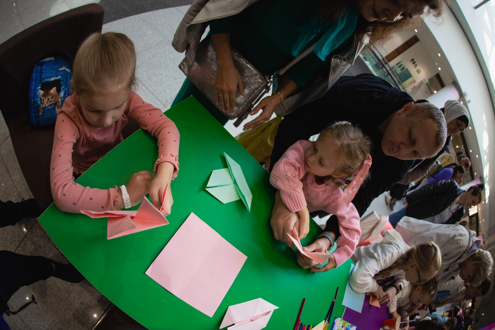 Сказка в ТЦ Океания. Репортажный и концертный фотограф в Москве Анастасия Осень