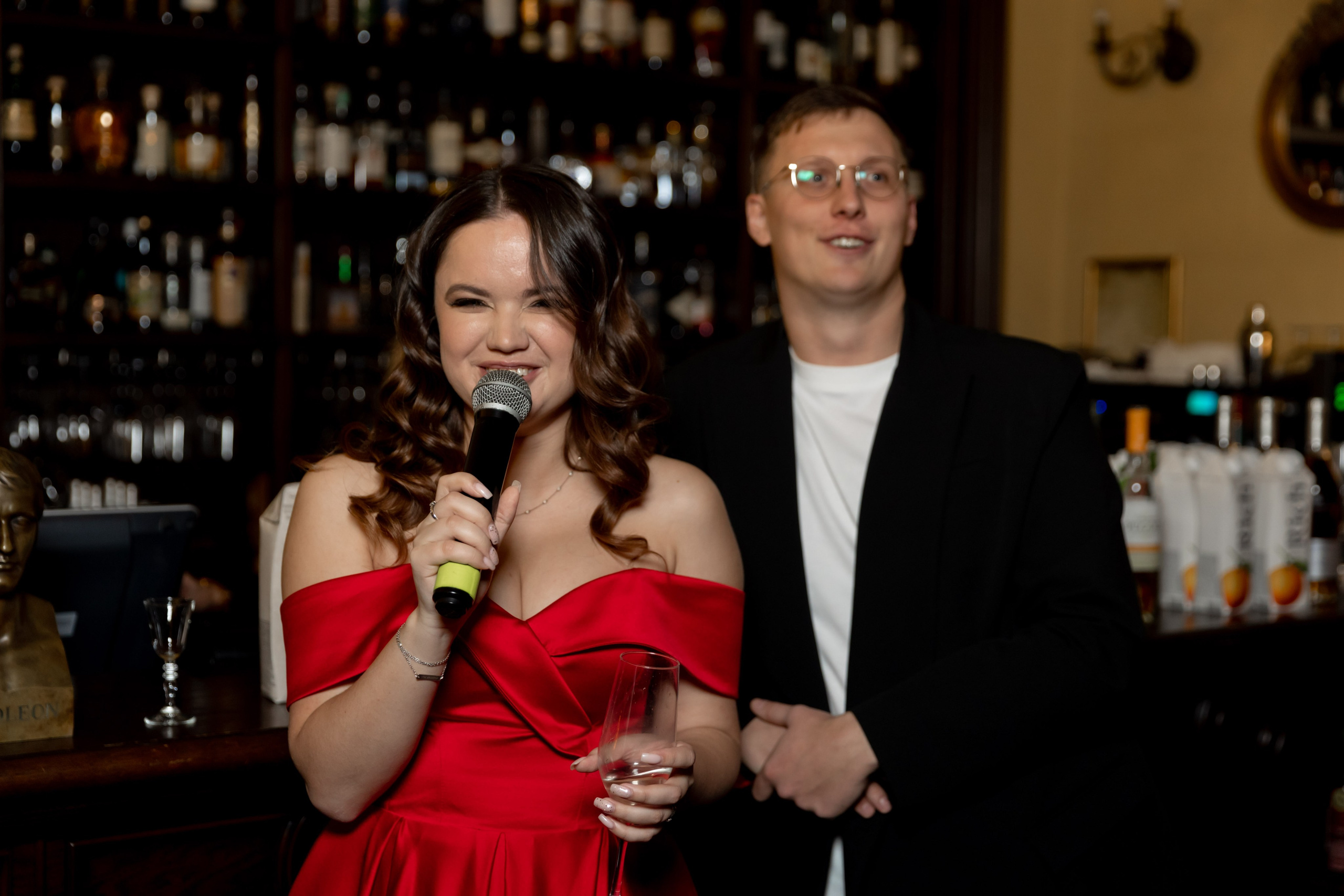 Фотосъёмка Новогоднего корпоратива в концептуальном ресторане в центре Санкт-Петербурга. Фотограф на праздник, корпоратив, День Рождения и Юбилей в г. Санкт-Петербурге Алексей Анкушев