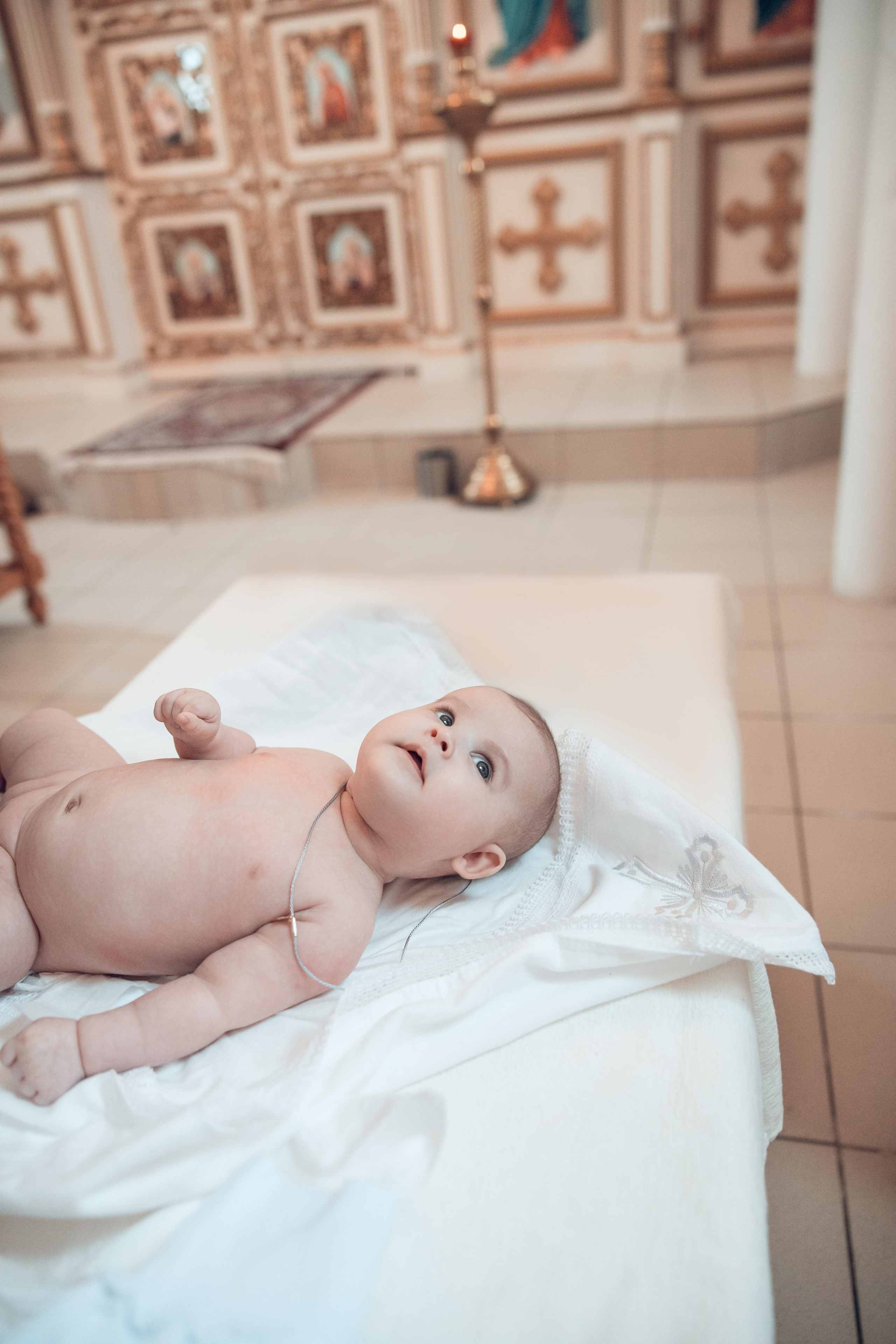 Таинство Крещения Виктории. Церковь Казанской иконы Божией Матери в Вышетравино. Семейный фотограф в Рязани и Рязанской области