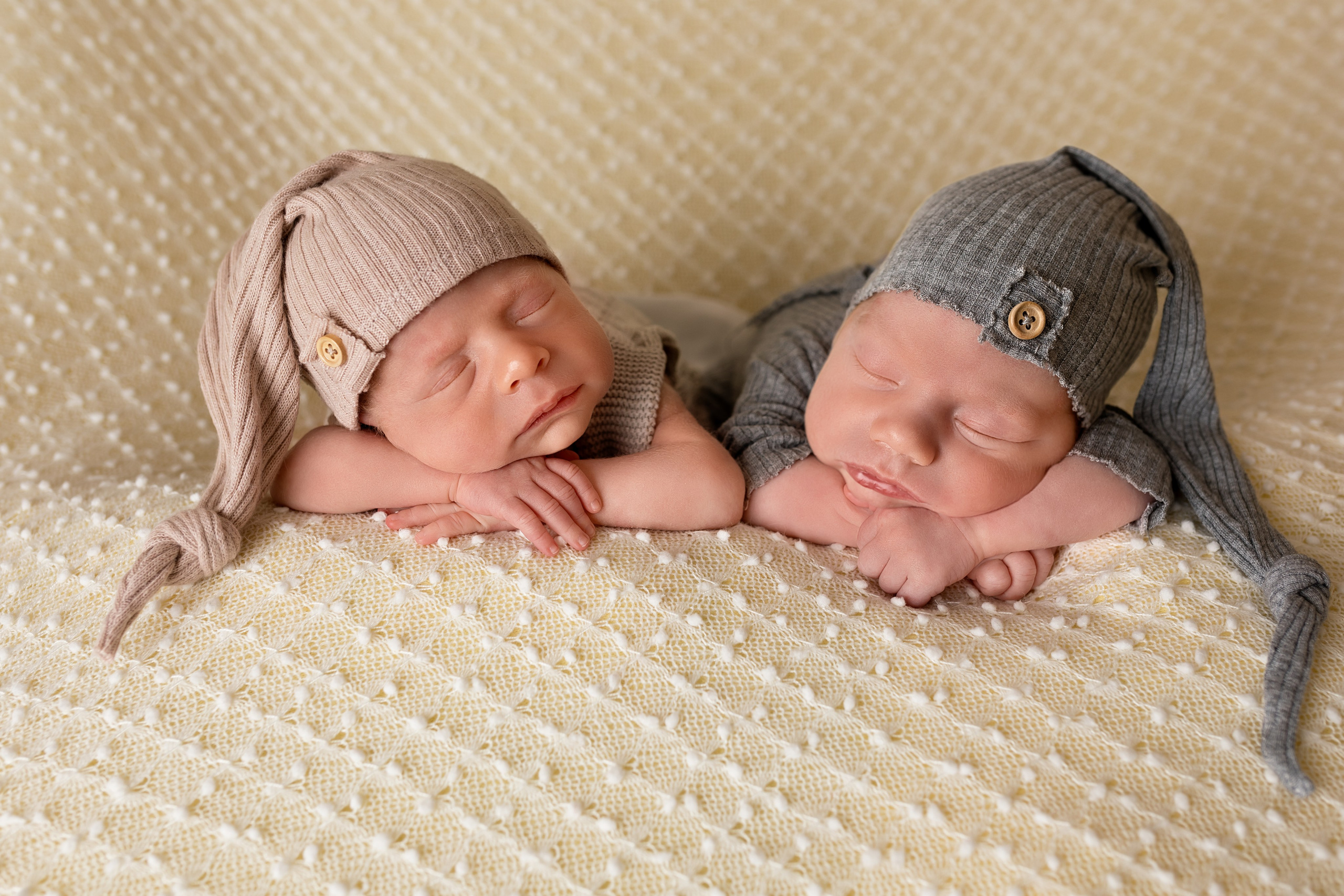 PH @bestmoments_newborn. Retoucher Aleksmokh