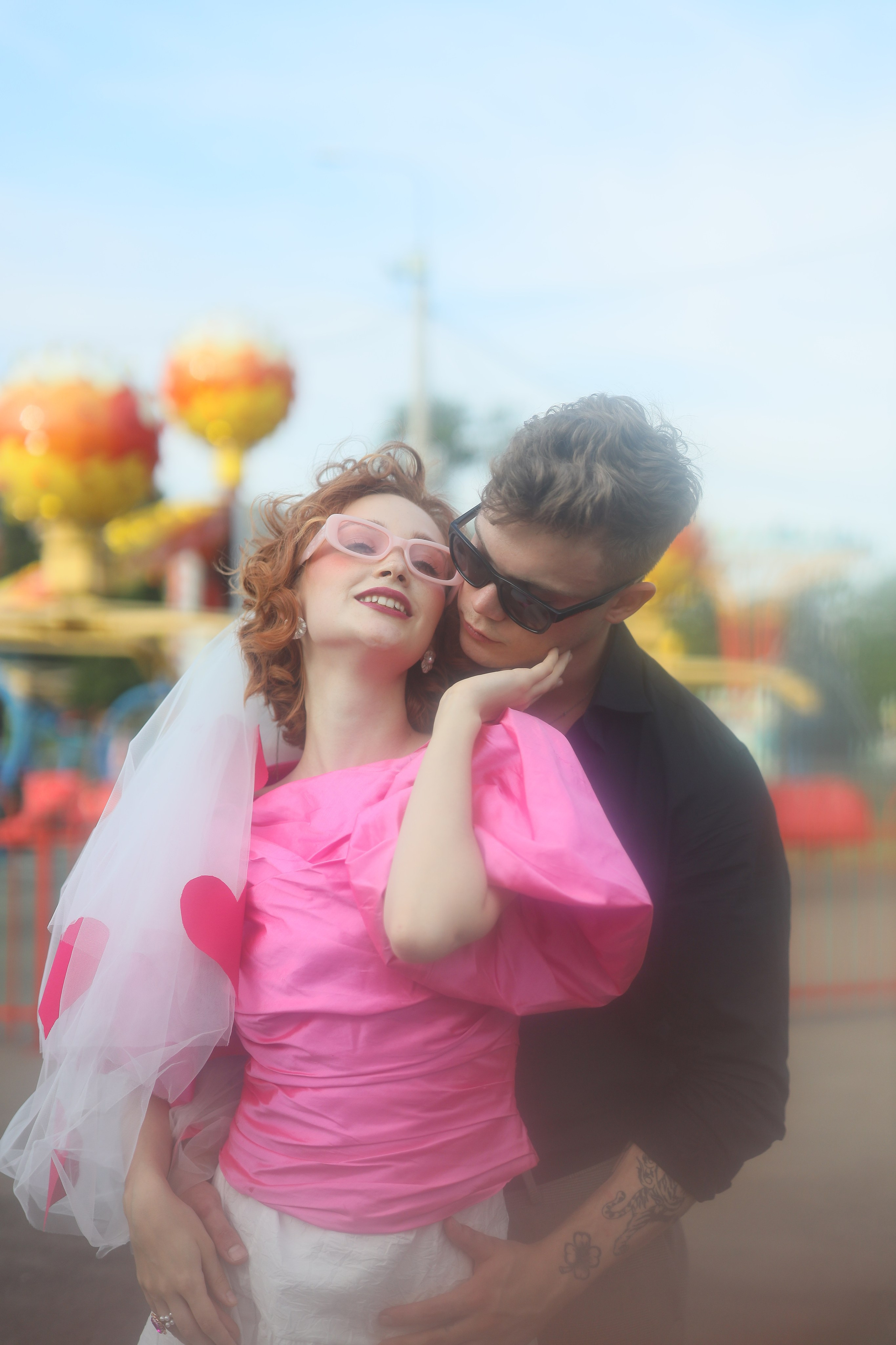 Свадебная фотосессия в парке аттракционов. Свадебный и семейный фотограф в Абхазии Жанна Соснина