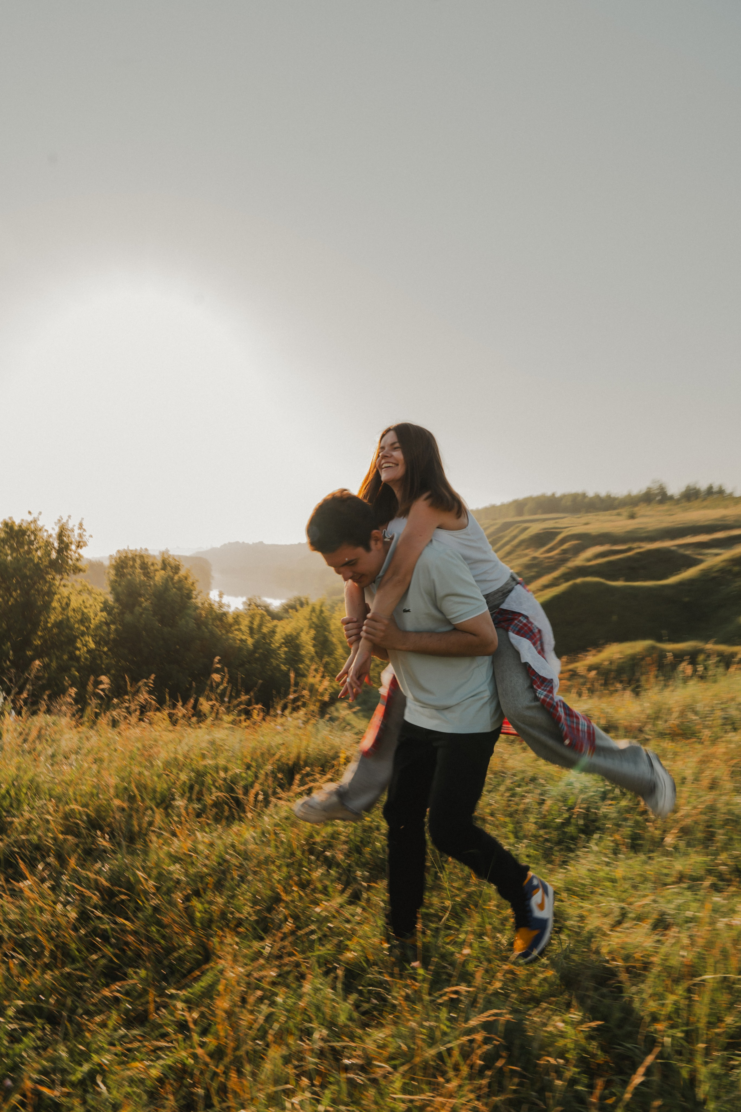 А ♡ И  — Любовь у рассветной реки. Свадебный и портретный фотограф в Москве, Светлана Янковая
