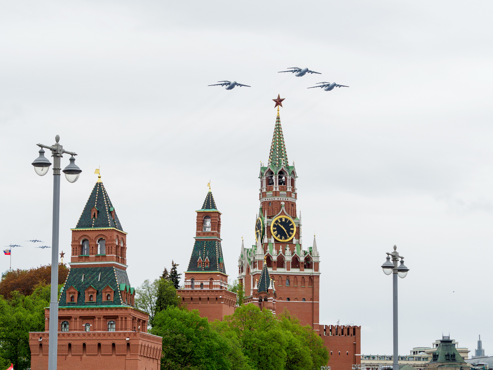 Парад победы салют 2020. Фотограф Андрей Лисовский