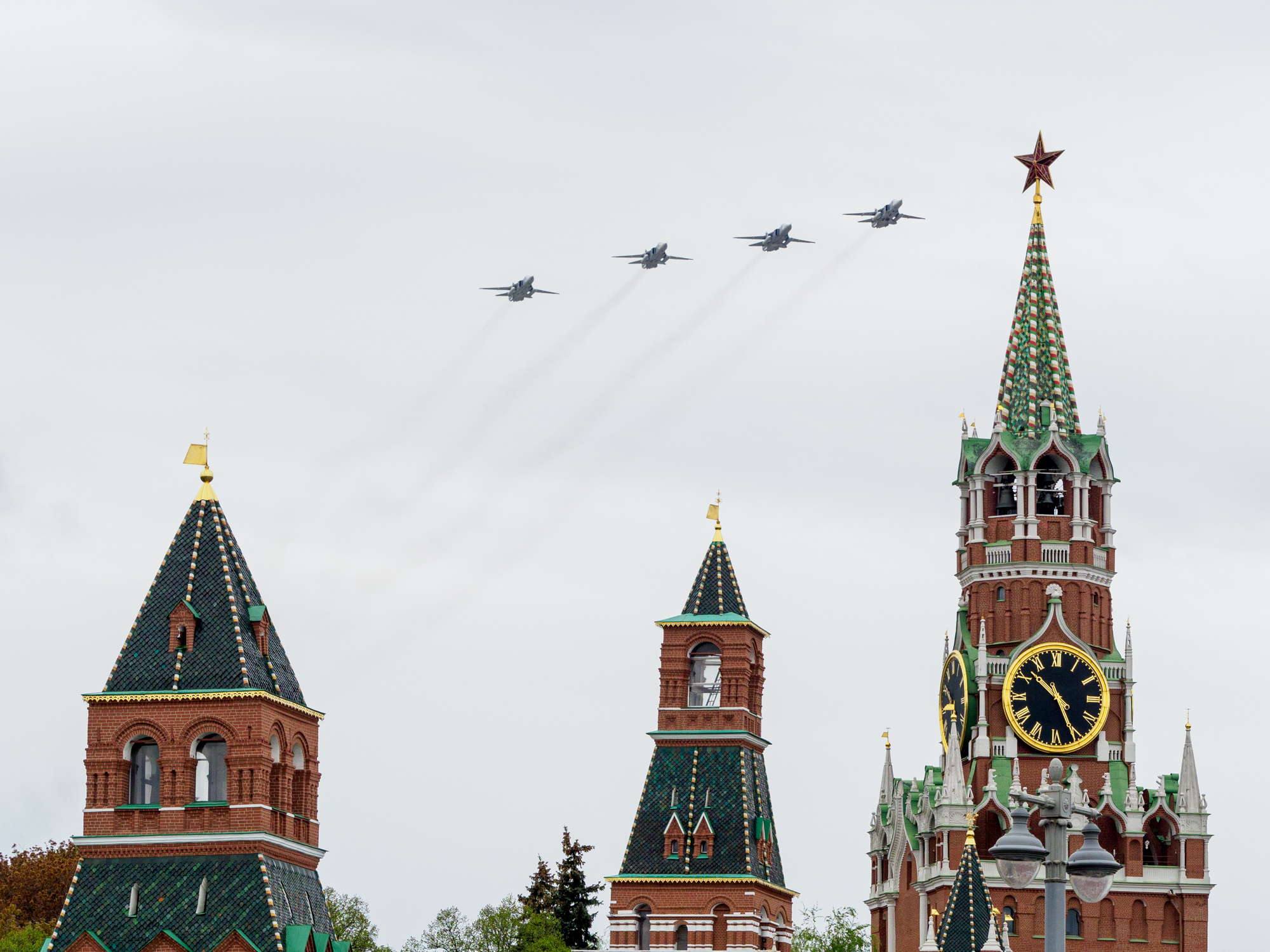 Парад победы салют 2020. Фотограф Андрей Лисовский