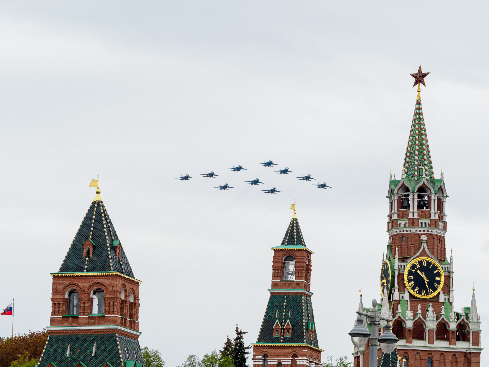 Парад победы салют 2020. Фотограф Андрей Лисовский