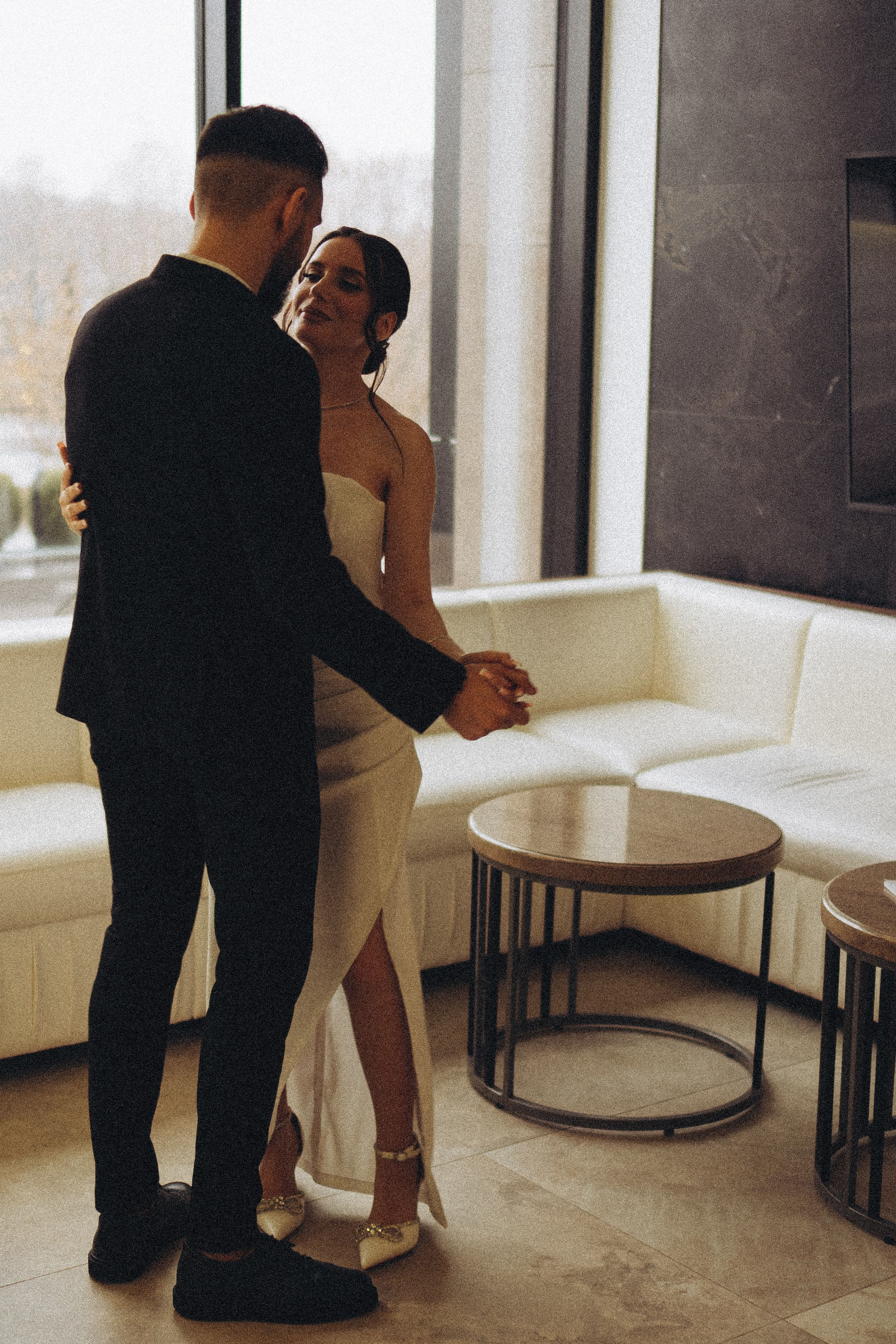 СВАДЕБНАЯ СЬЕМКА СБОРОВ ЖЕНИХА И НЕВЕСТЫ В ОТЕЛЕ И ТАКЖЕ ФОТОСЕССИИЯ В ОТЕЛЕЕ МЕГАПОЛИС БРЯНСК. Профессиональный фотограф, Санкт-Петербург — Виктория Богомолова