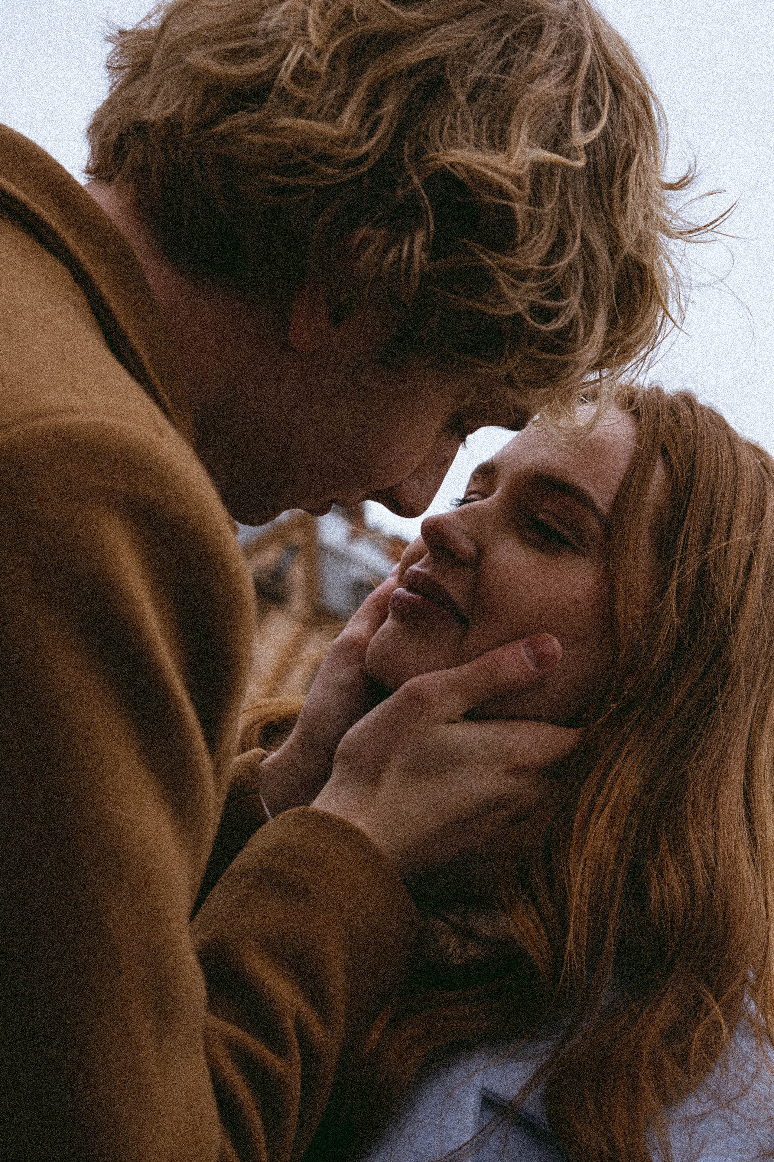 СВАДЕБНАЯ СЬЕМКА В ОТЕЛЕ. СБОРЫ ЖЕНИХА И НЕВЕСТЫ И ТАКЖЕ ТОР И ПОДГОТОВКА К ПРОГУЛКЕ И ПРОГУЛКА ПО ПЕТРОГРАДКЕ. Профессиональный фотограф, Санкт-Петербург — Виктория Богомолова