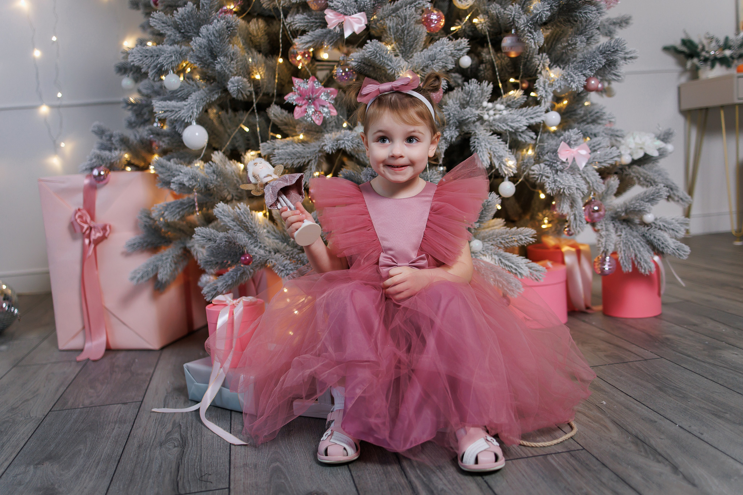 Ваши фотографии. Интерьерная фотостудия Background в Омске