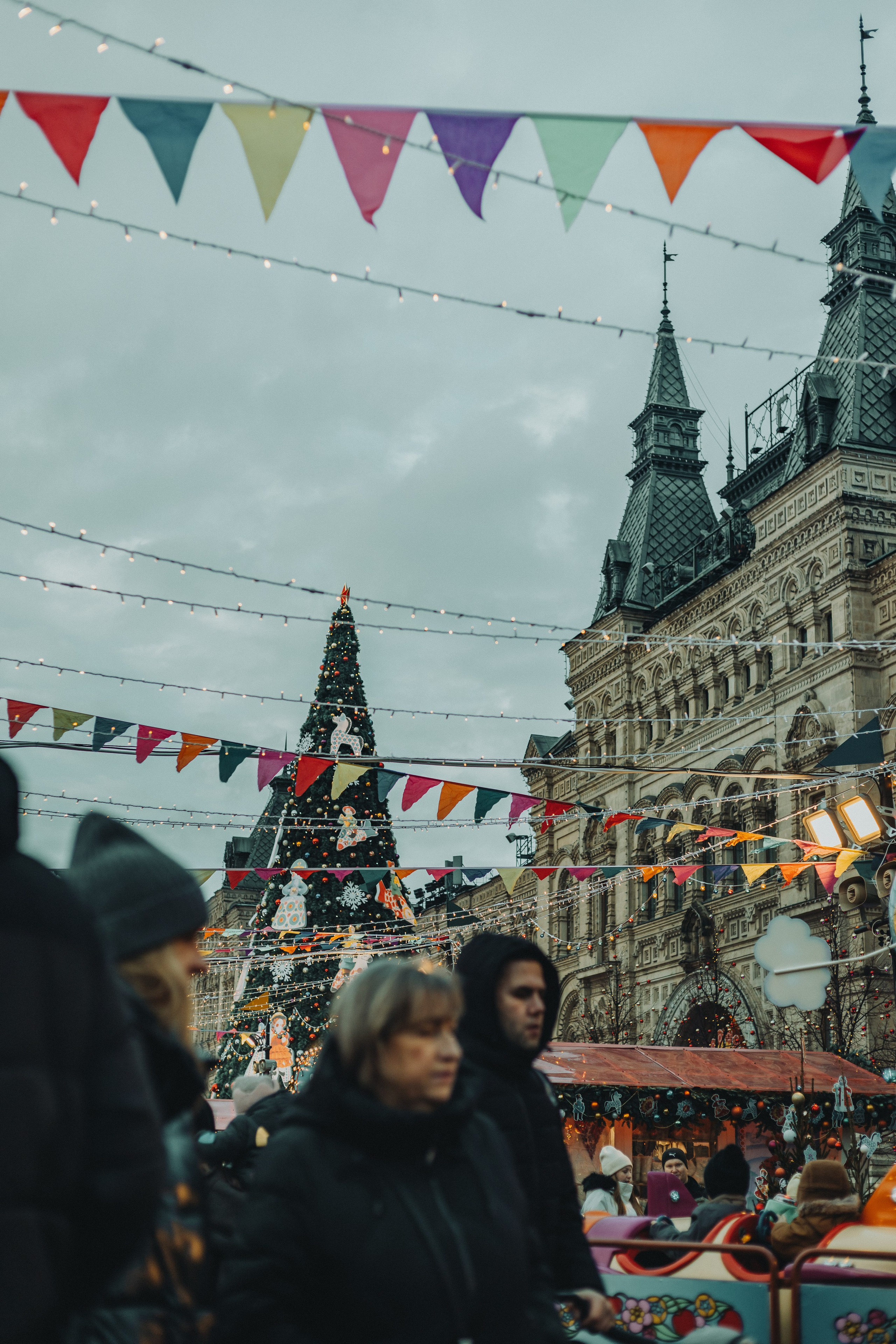 Стрит фотография Москва, Россия. Mood цвета, обработка, уроки, пресеты