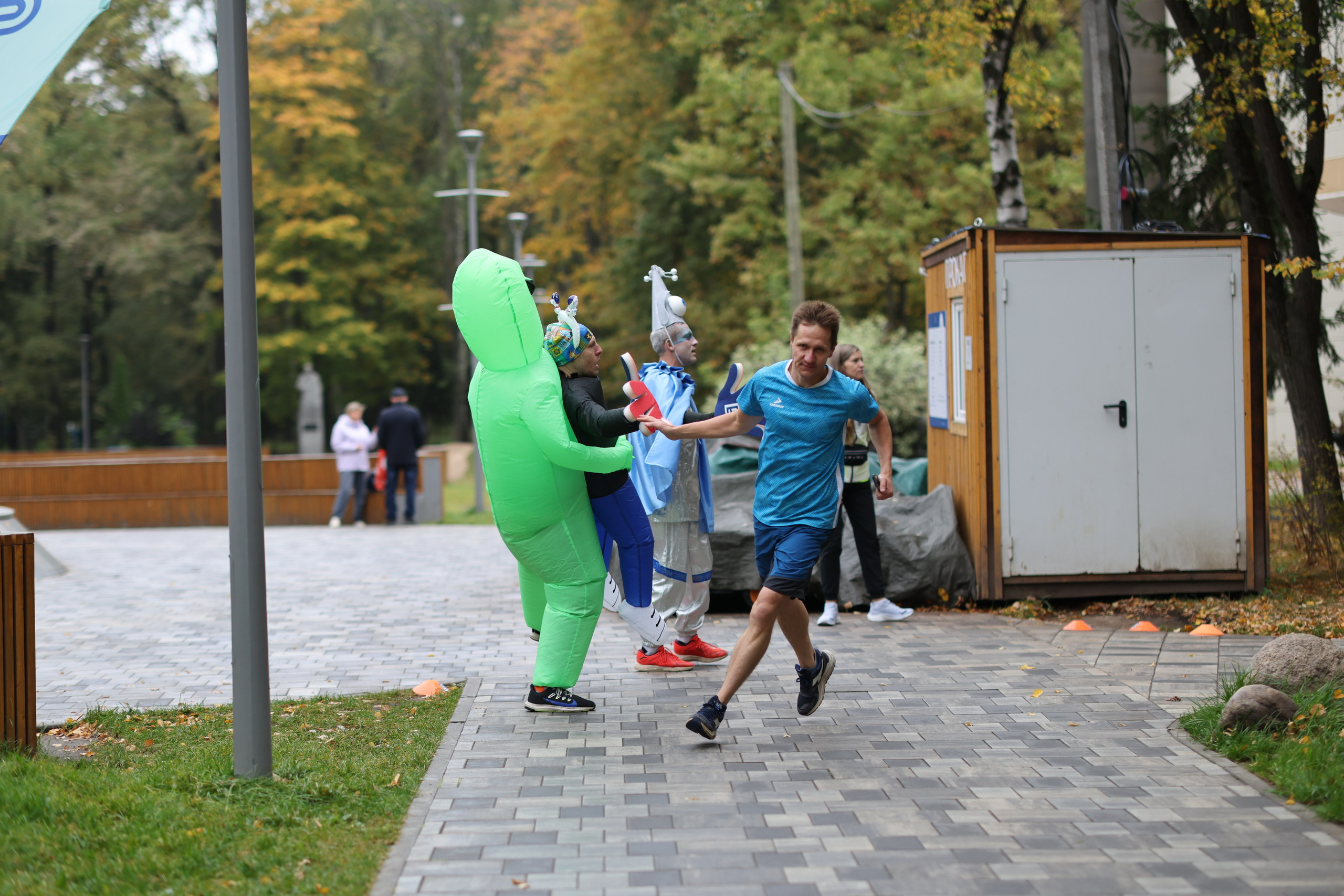 День рождения 5 вёрст Химки, 27.09.25. Фотограф Сергей Ловкий