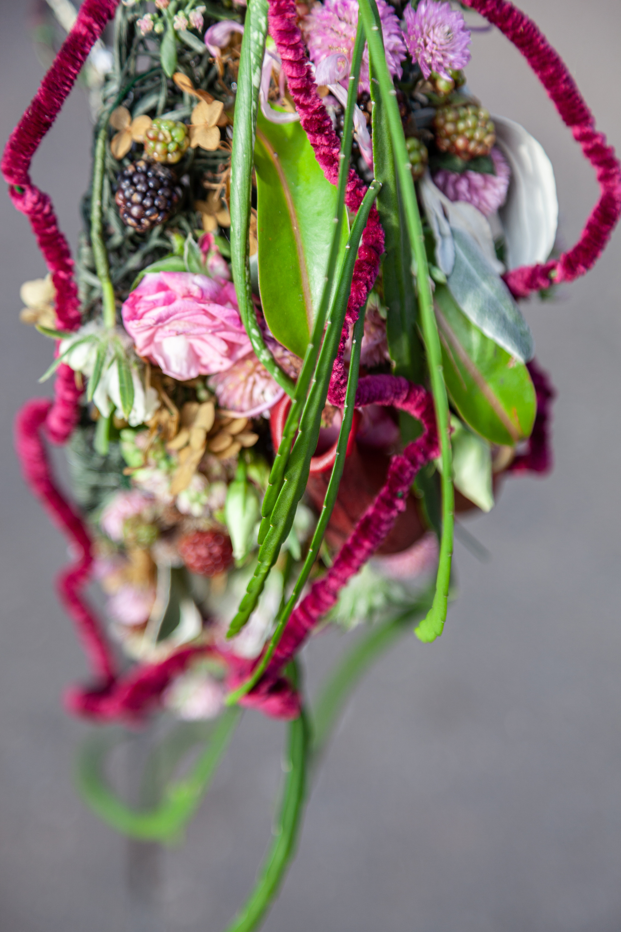 Свадебный букет в монтажной технике, работа Марии Полещук. Maria Poleshchuk, commercial photographer in Sydney