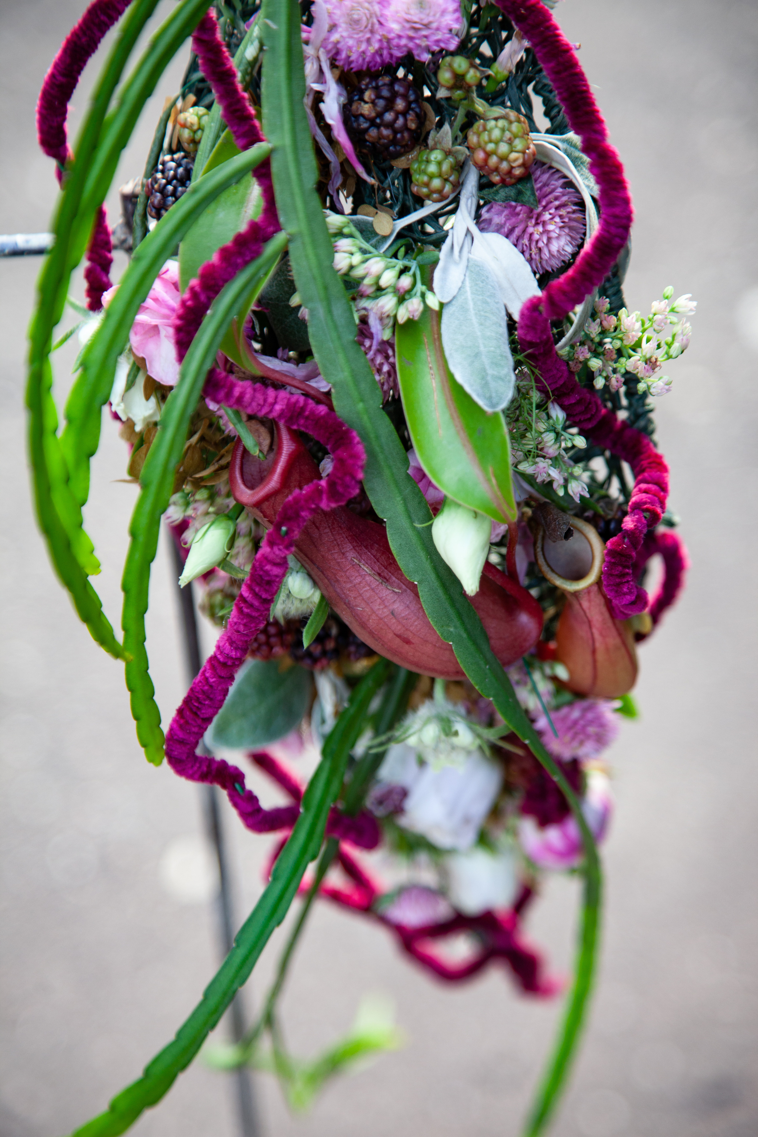 Свадебный букет в монтажной технике, работа Марии Полещук. Maria Poleshchuk, commercial photographer in Sydney
