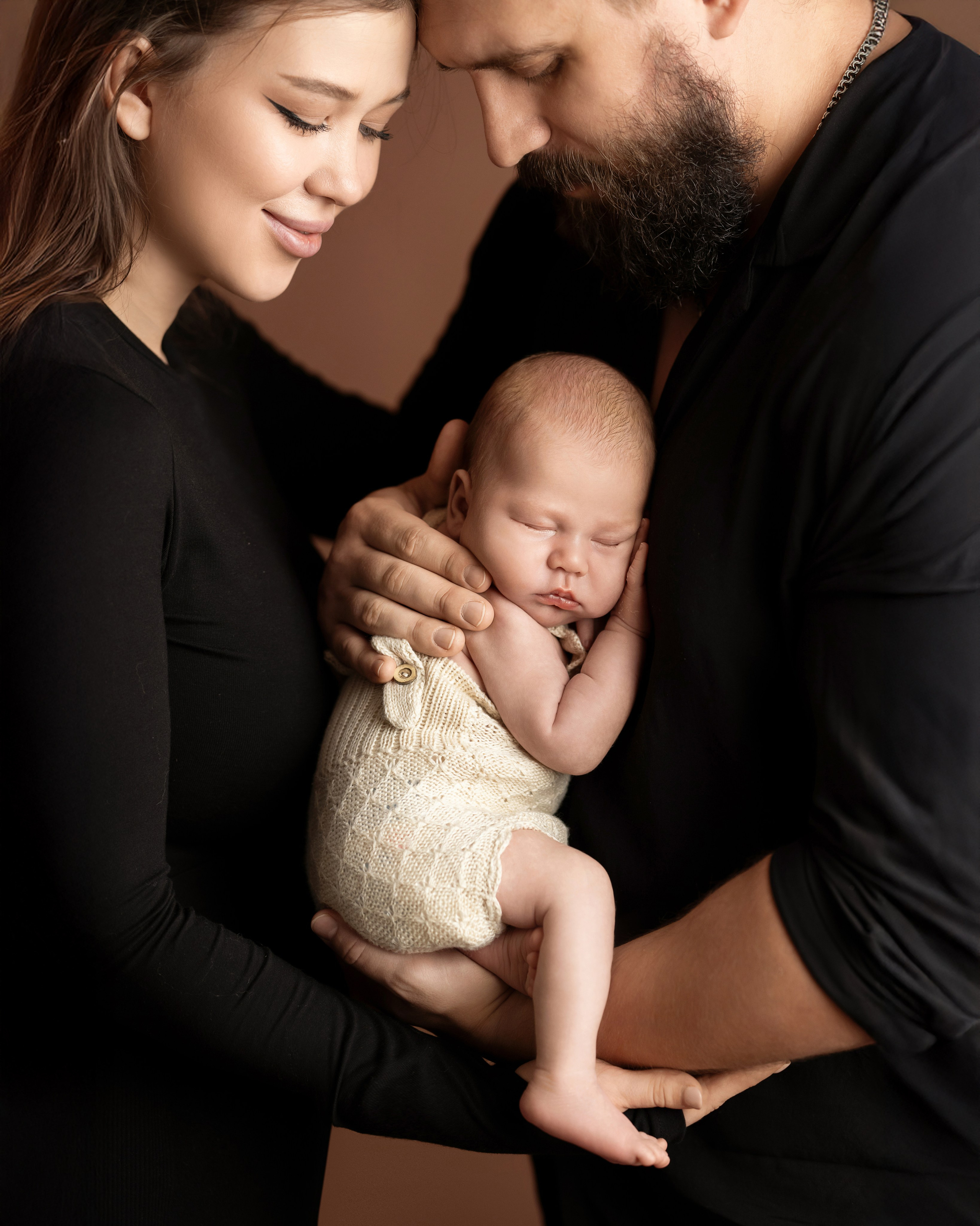 Newborn. Творческая команда Ульяшевы, свадебная и семейная фотография. Кахахста