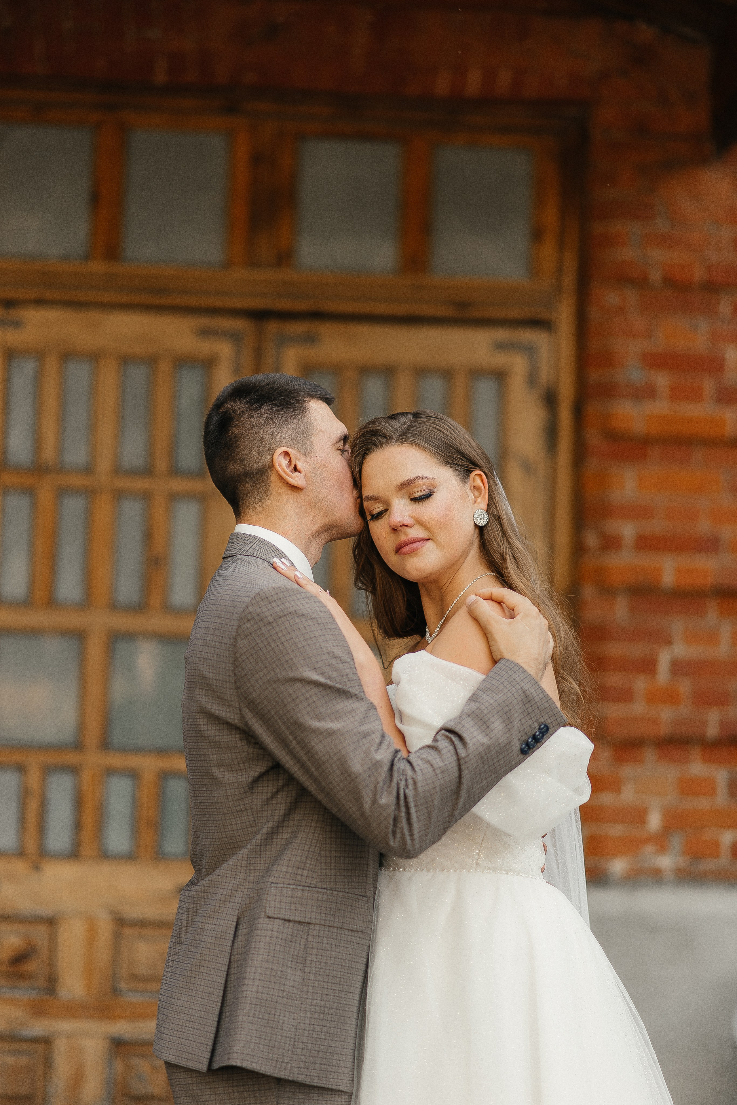 Михаил и Анна. Главная