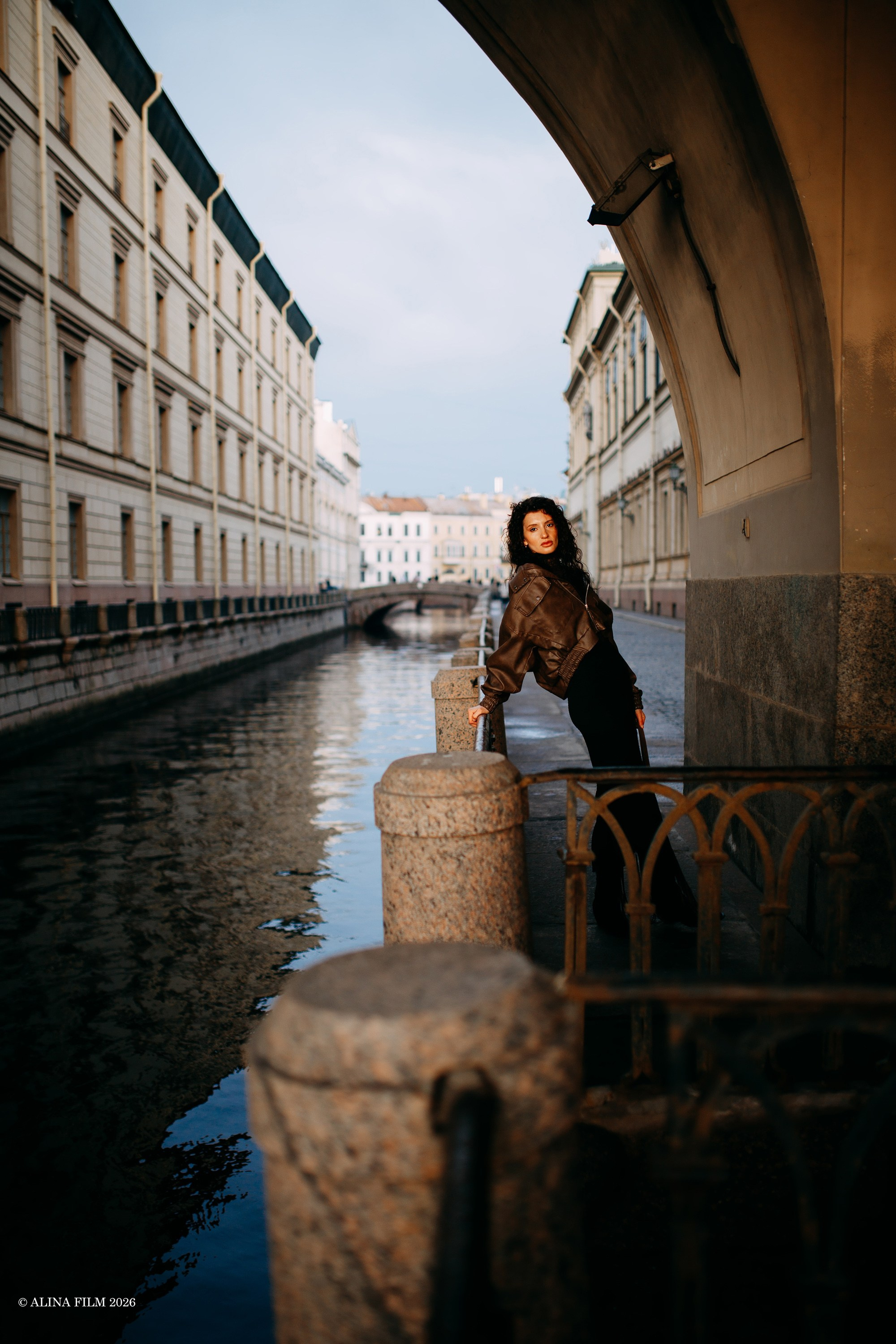 Фотопрогулка у Эрмитажа и Лебяжьей канавки. Фотограф в Санкт-Петербурге Alina Film