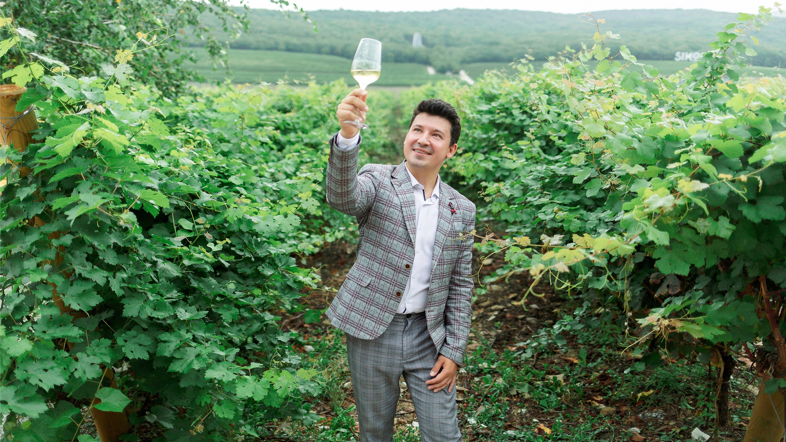 Семейный, репортажный, свадебный фотограф в Краснодаре Артур Александрин