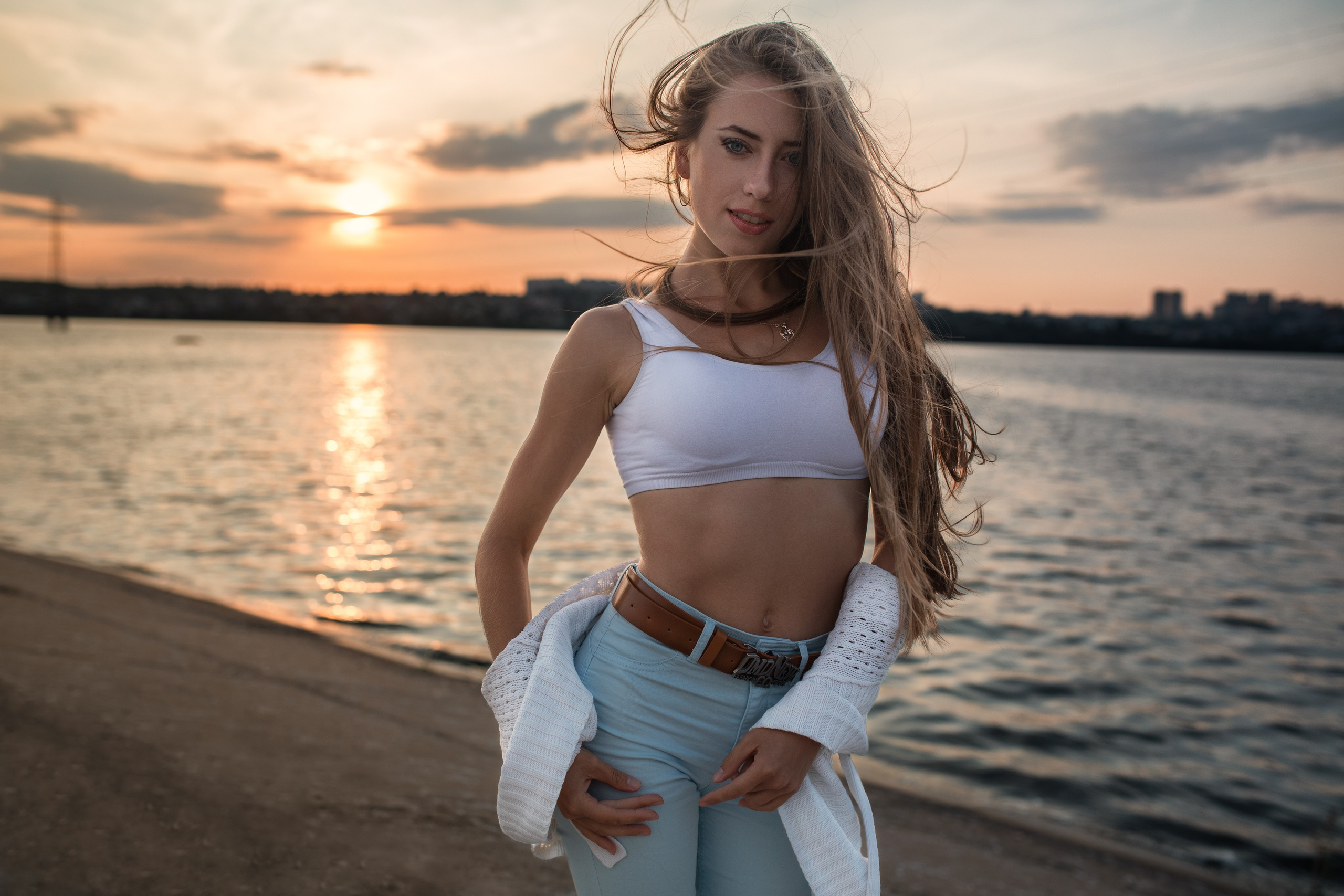 Фотосет на берегу реки с Викторией для «себя»