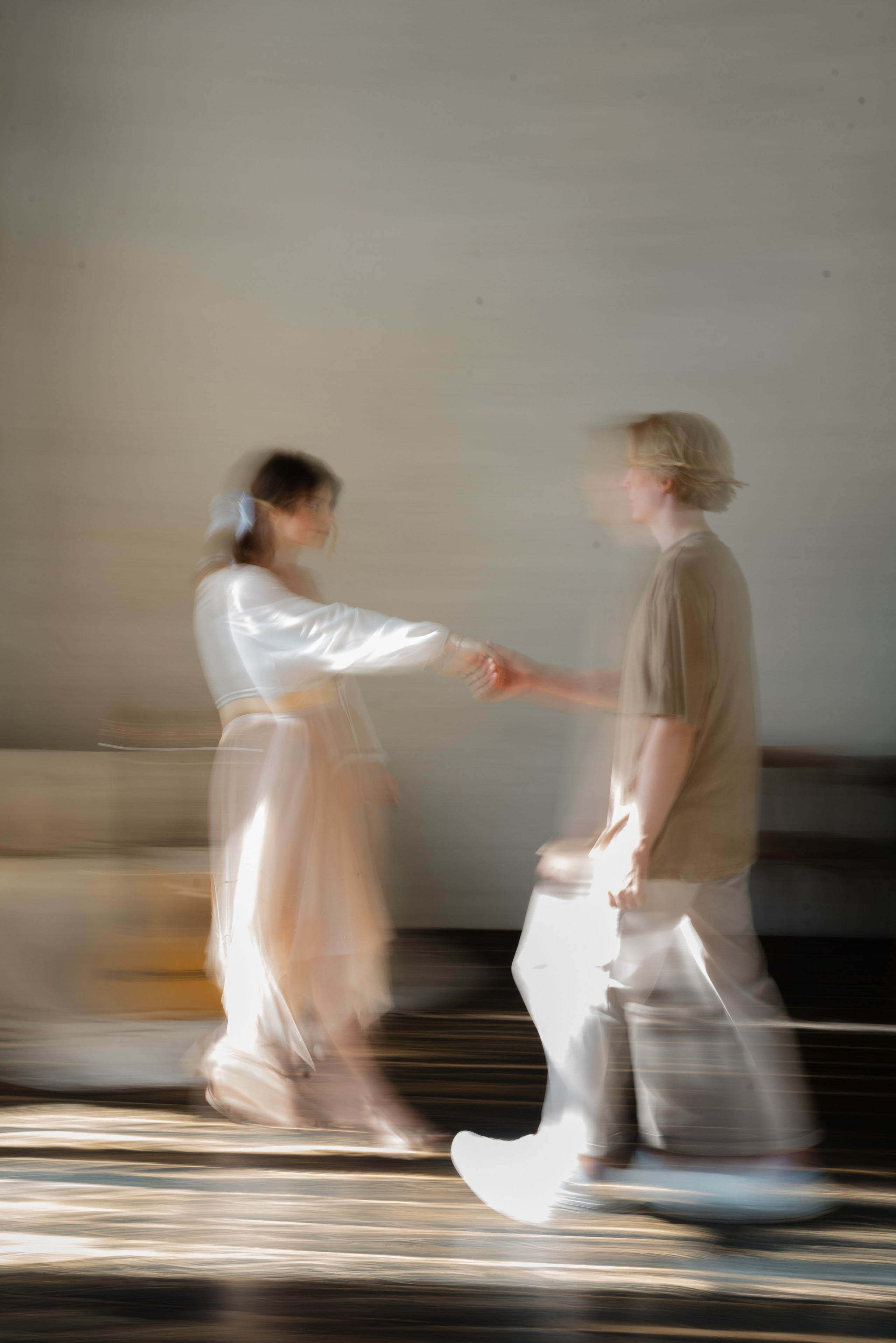 Карина и Женя. Студия Indoor. Свадебный фотограф в городе Минск Крохмалюк Анна