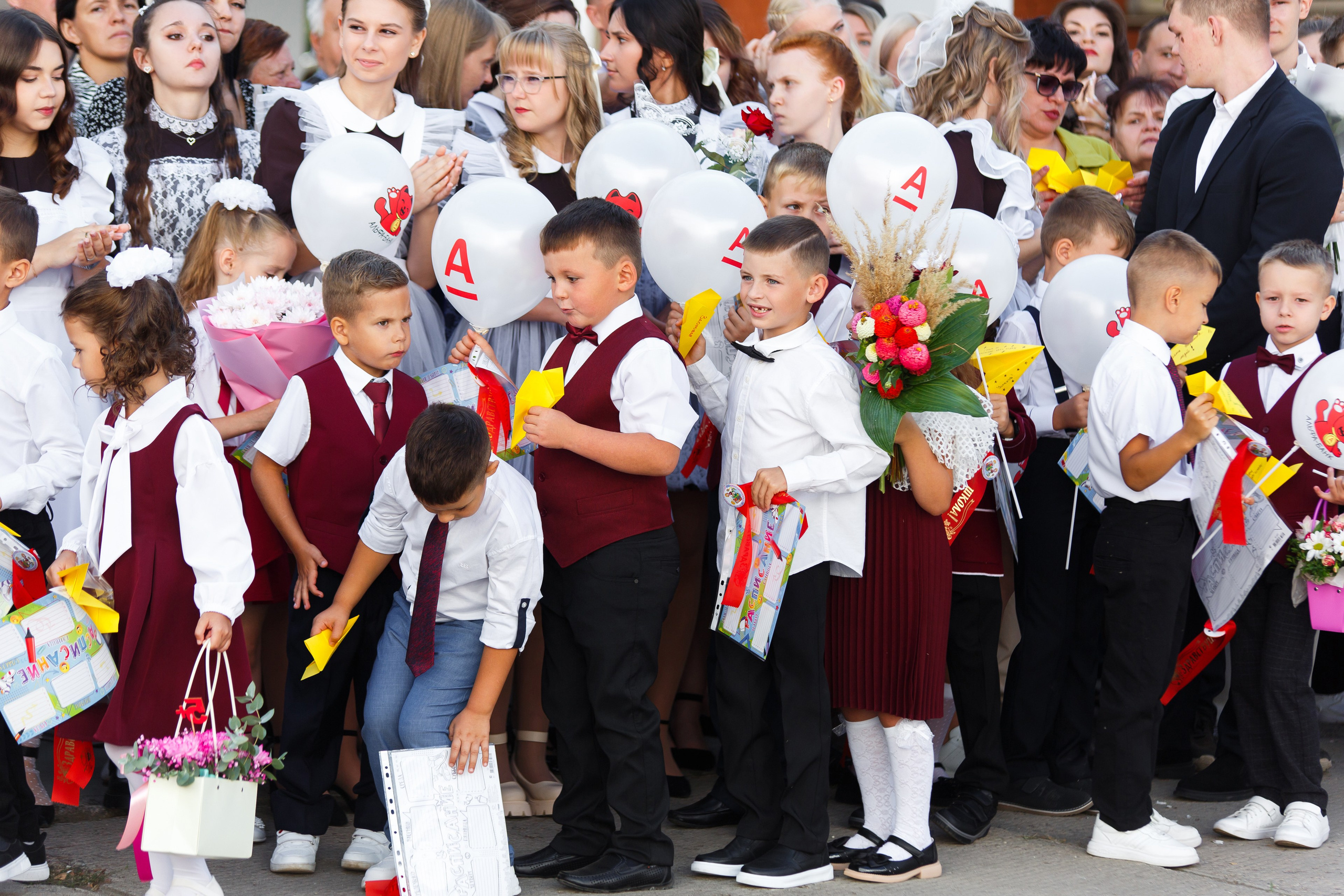 01 СЕНТЯБРЯ 2024 (МБОУ г. Мценска «Средняя школа № 9»). Профессиональный фотограф в Мценске и Орловской области