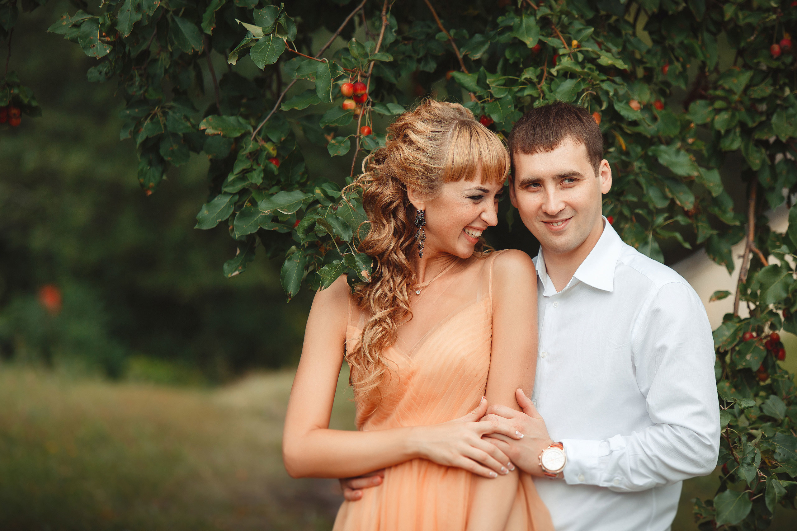 Фотосъёмка love-story лавстори в Сызрани. Свадебный, семейный и школьный фотограф в Сызрани Максим Баталов