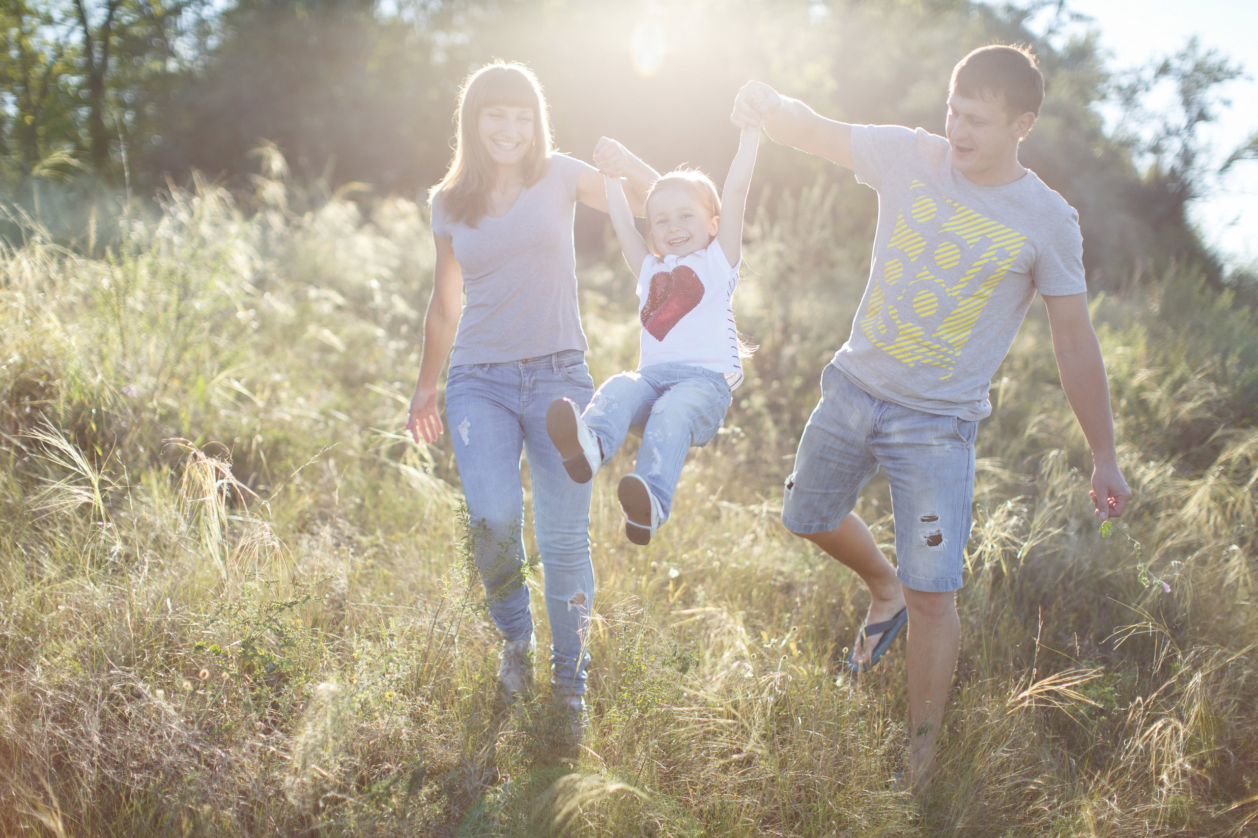 Семейные фотосессии на природе. Свадебный, семейный и школьный фотограф в Сызрани Максим Баталов