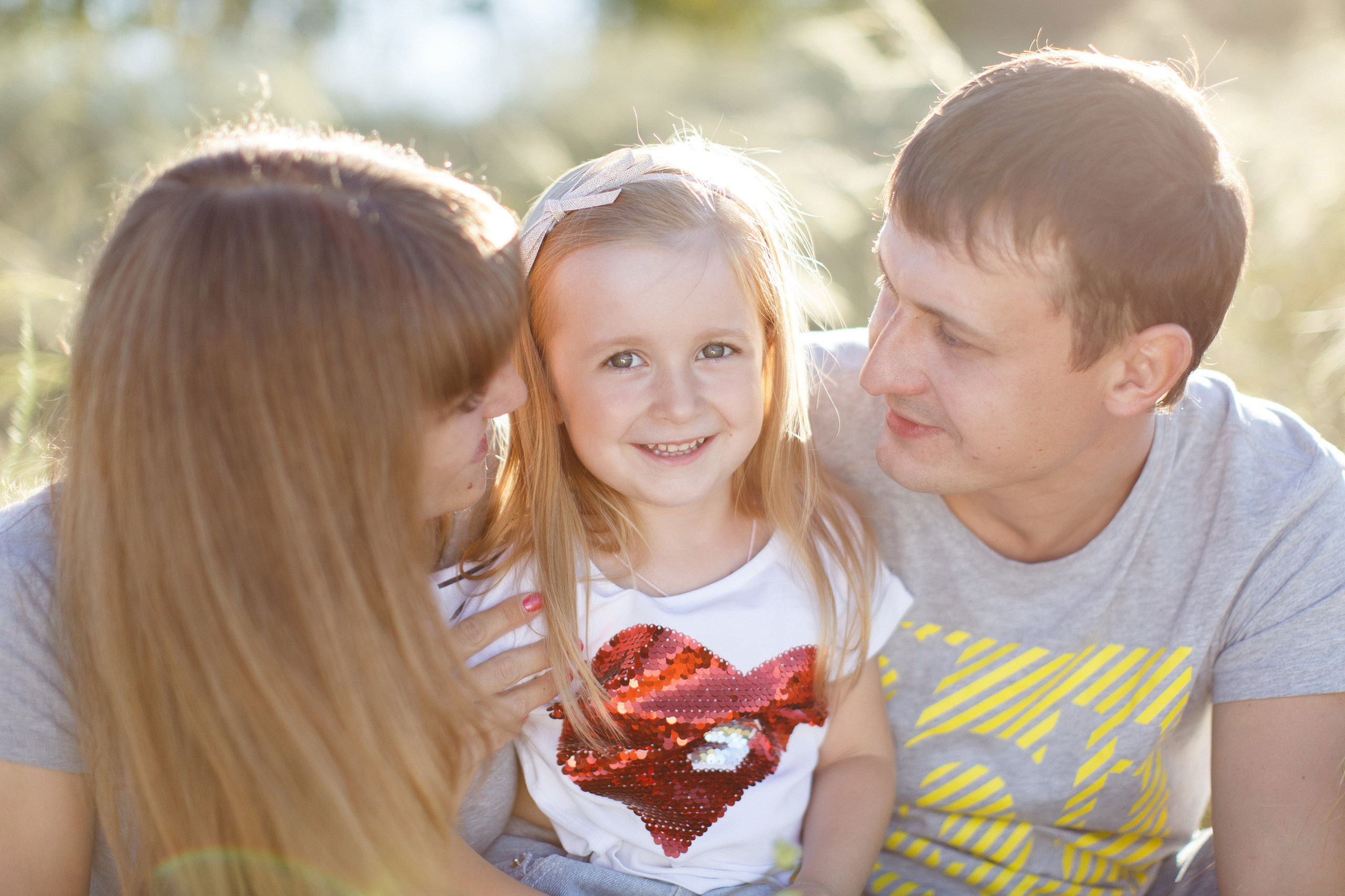 Семейные фотосессии на природе. Свадебный, семейный и школьный фотограф в Сызрани Максим Баталов