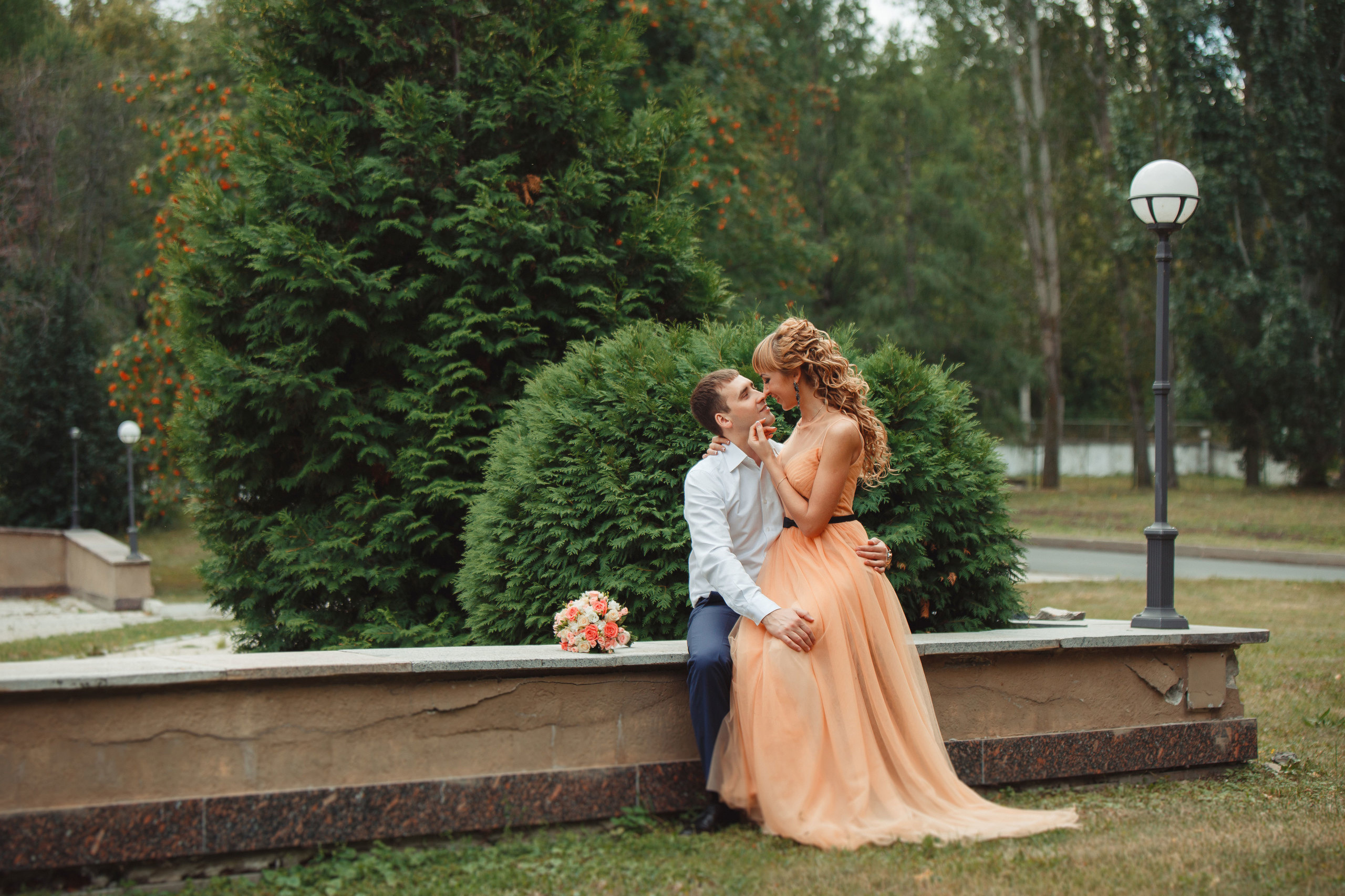 Фотосъёмка love-story лавстори в Сызрани. Свадебный, семейный и школьный фотограф в Сызрани Максим Баталов