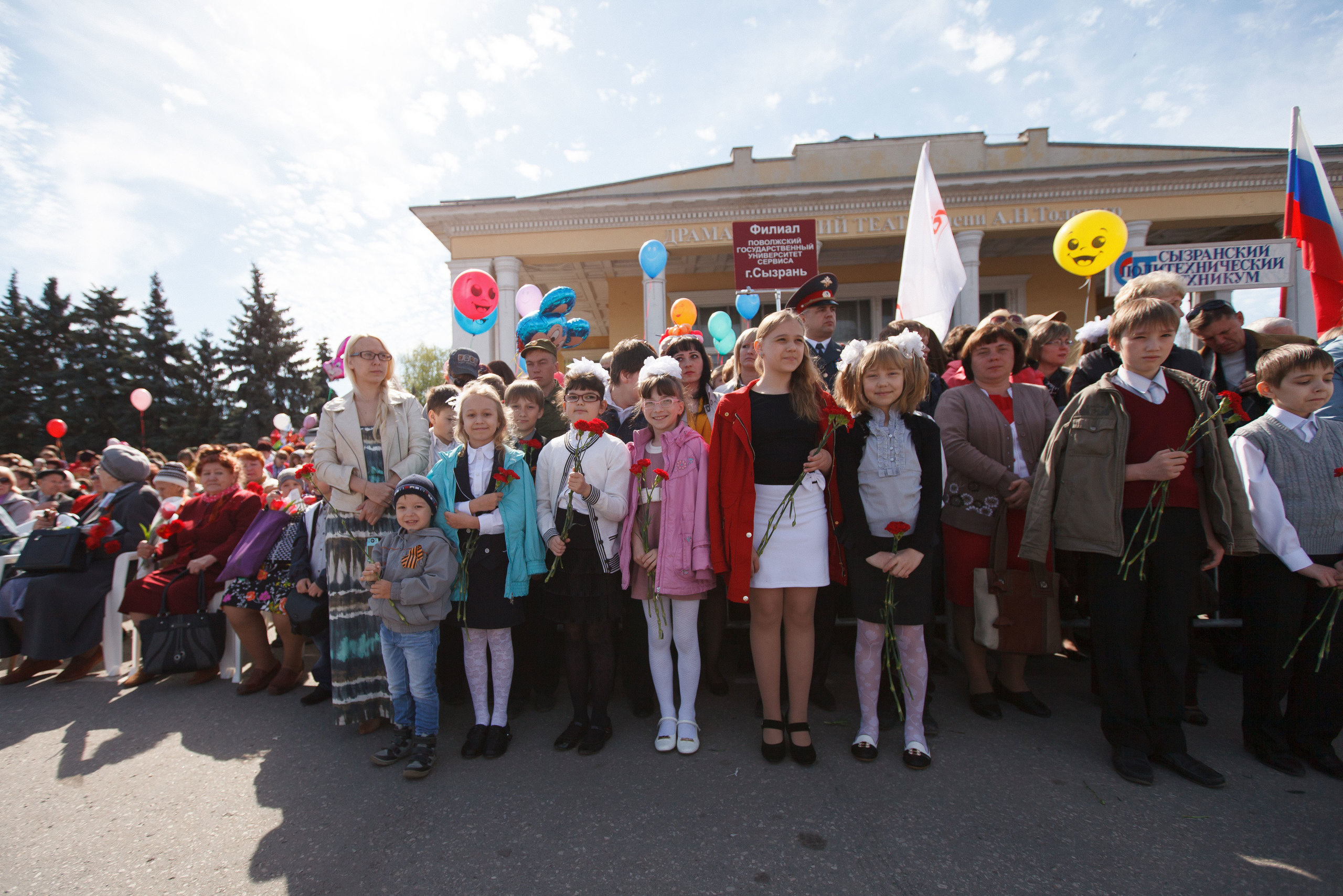 9 мая в Сызрани. Свадебный, семейный и школьный фотограф в Сызрани Максим Баталов
