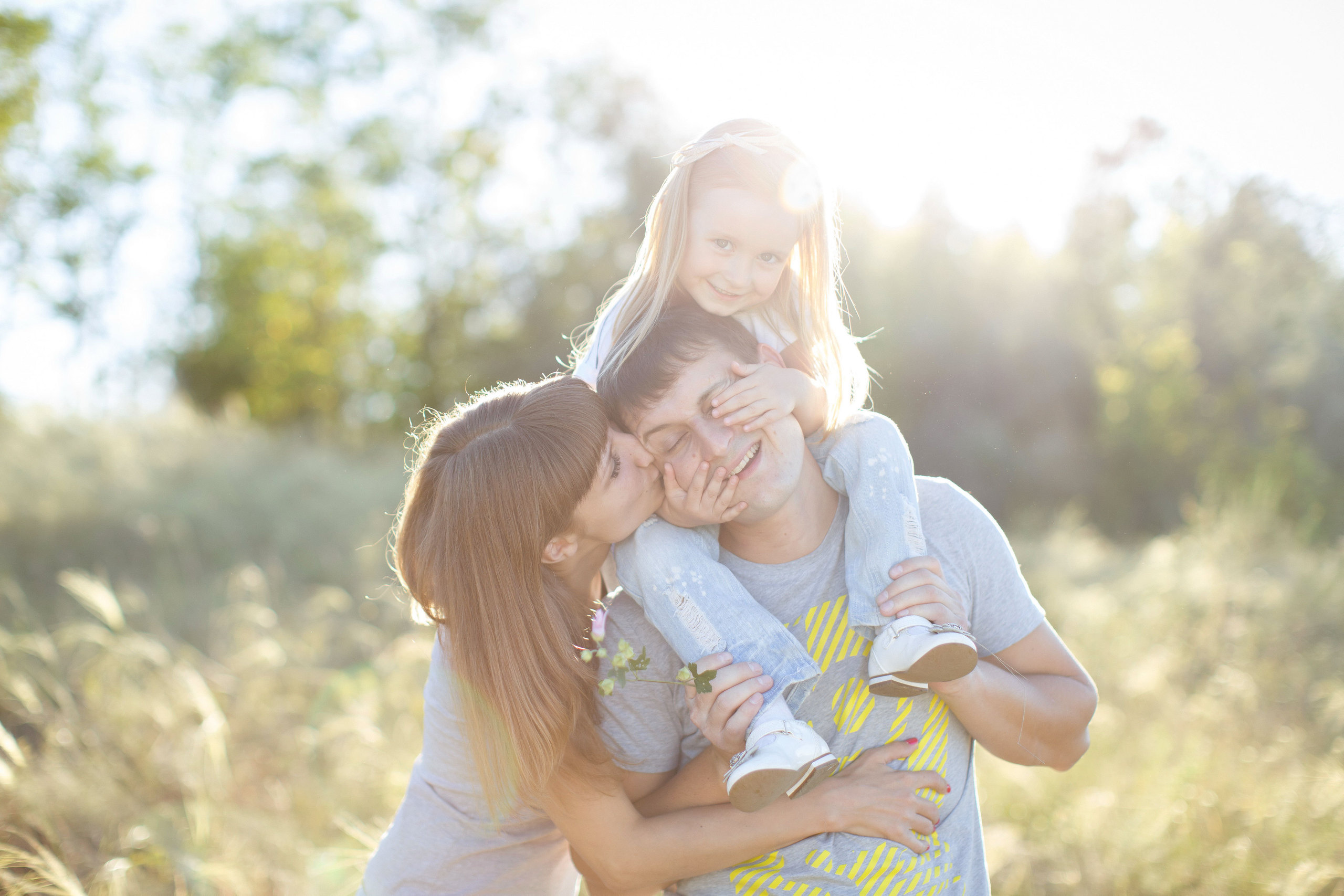 Семейные фотосессии на природе. Свадебный, семейный и школьный фотограф в Сызрани Максим Баталов