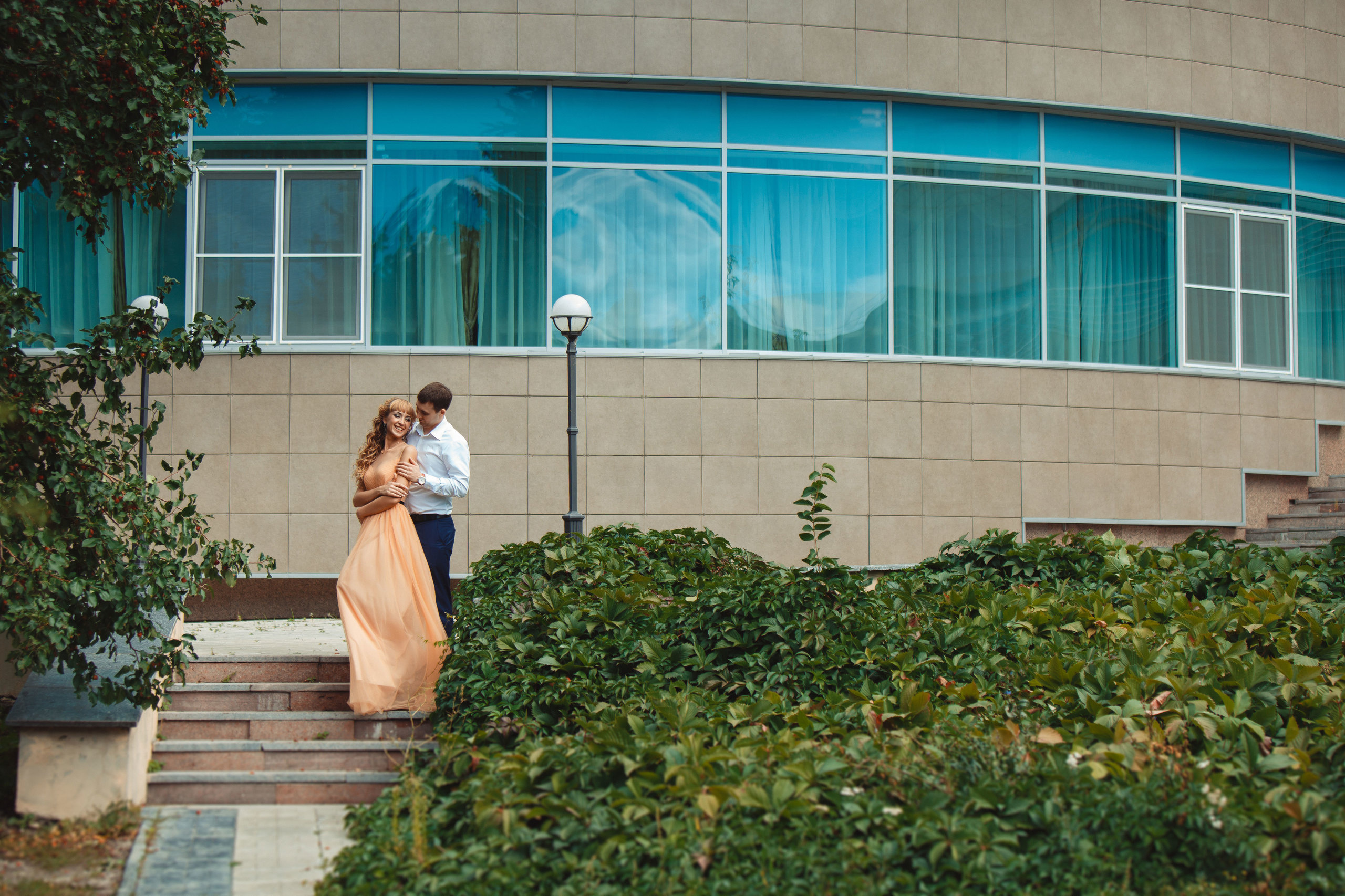 Фотосъёмка love-story лавстори в Сызрани. Свадебный, семейный и школьный фотограф в Сызрани Максим Баталов