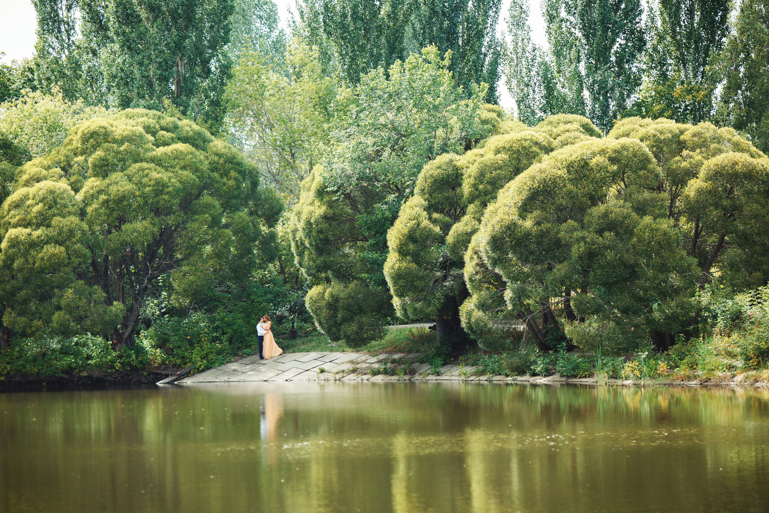 Фотосъёмка love-story лавстори в Сызрани. Свадебный, семейный и школьный фотограф в Сызрани Максим Баталов