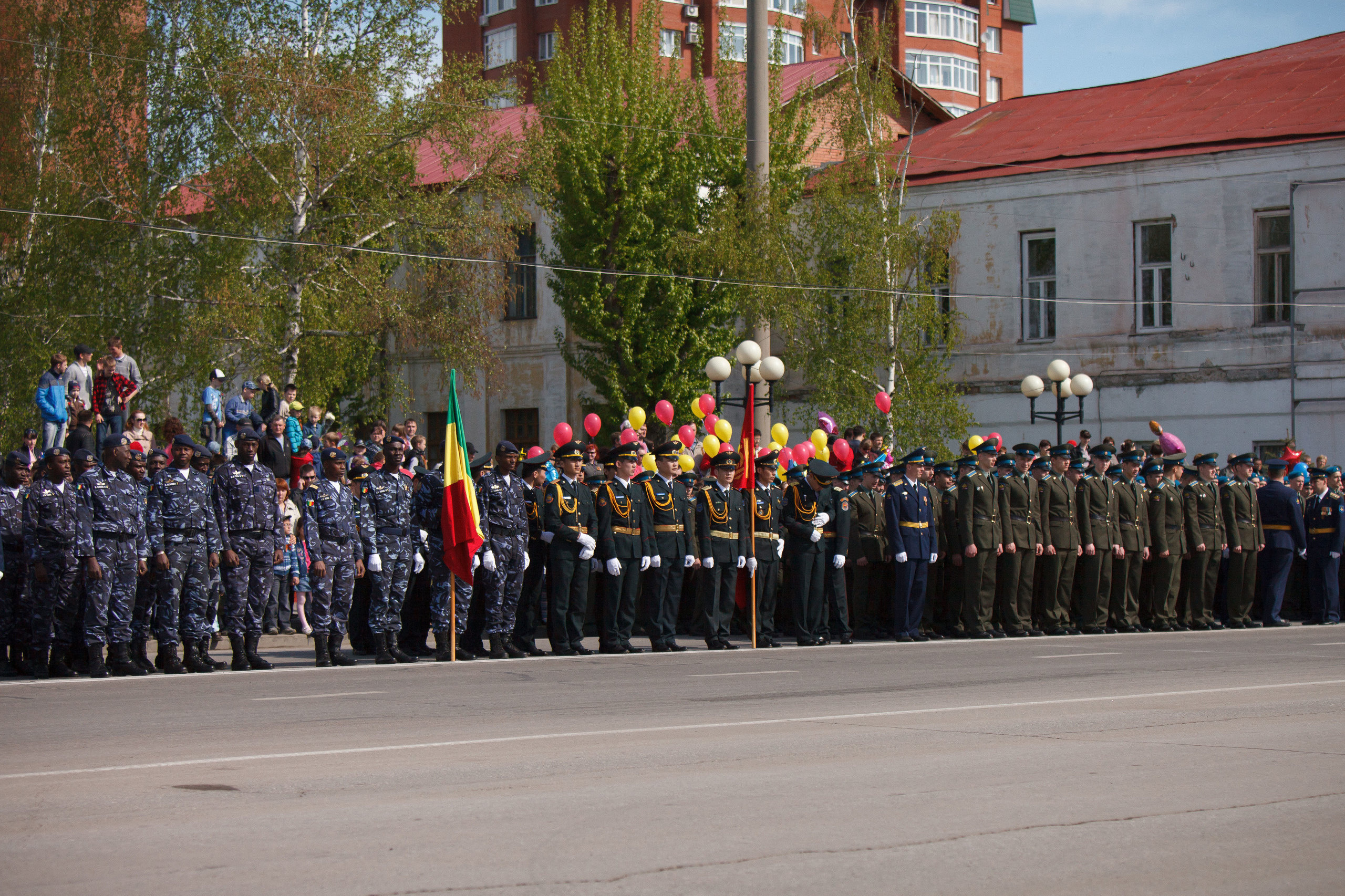 9 мая в Сызрани. Свадебный, семейный и школьный фотограф в Сызрани Максим Баталов