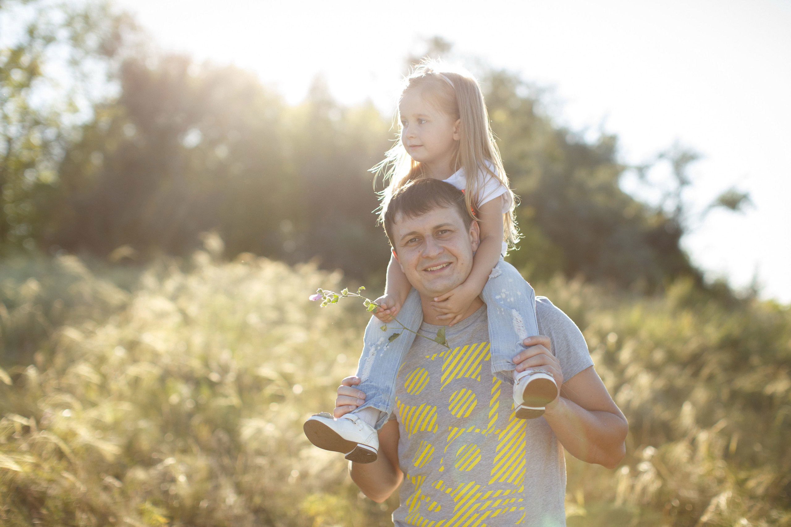 Семейные фотосессии на природе. Свадебный, семейный и школьный фотограф в Сызрани Максим Баталов