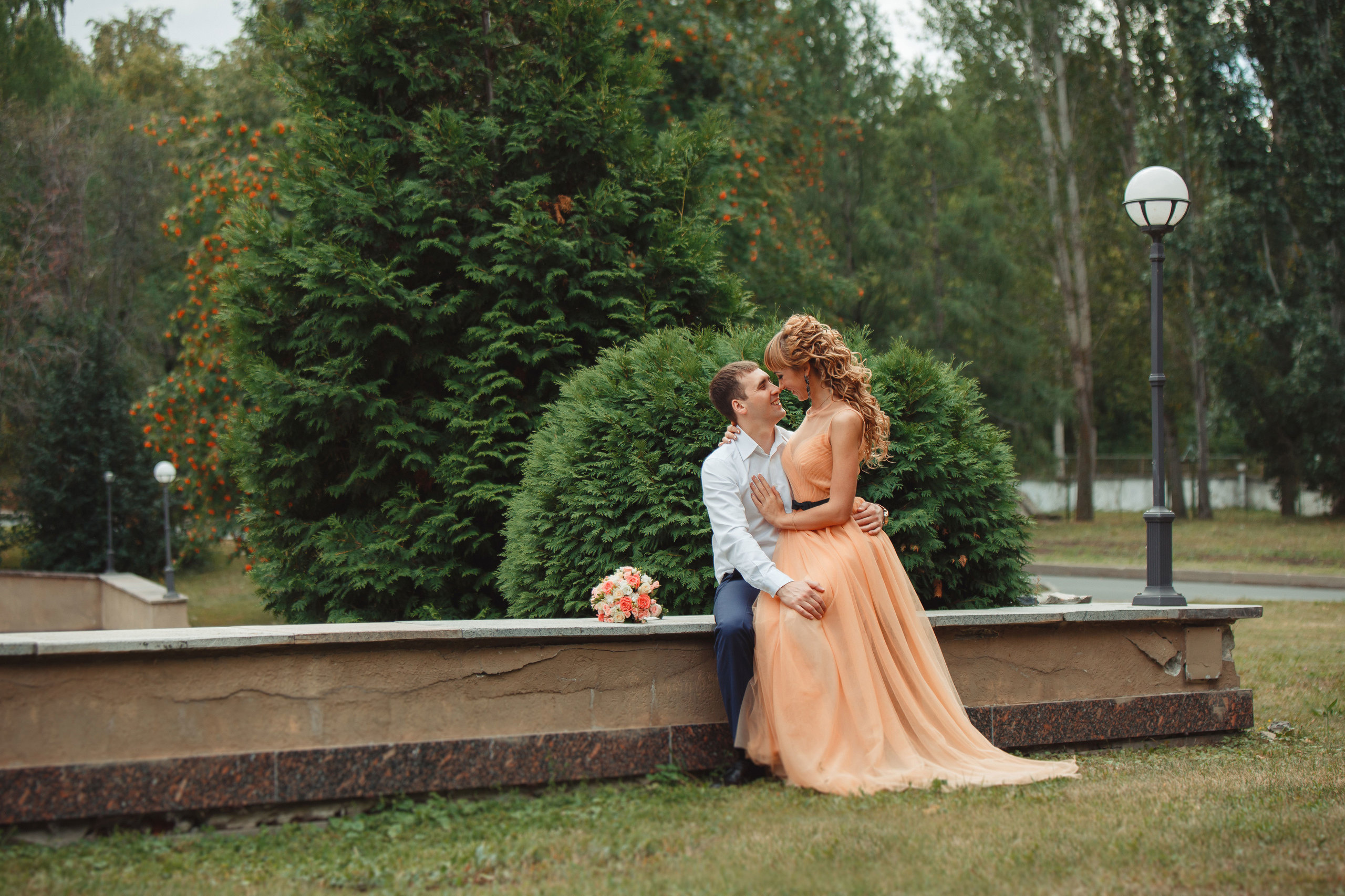 Фотосъёмка love-story лавстори в Сызрани. Свадебный, семейный и школьный фотограф в Сызрани Максим Баталов