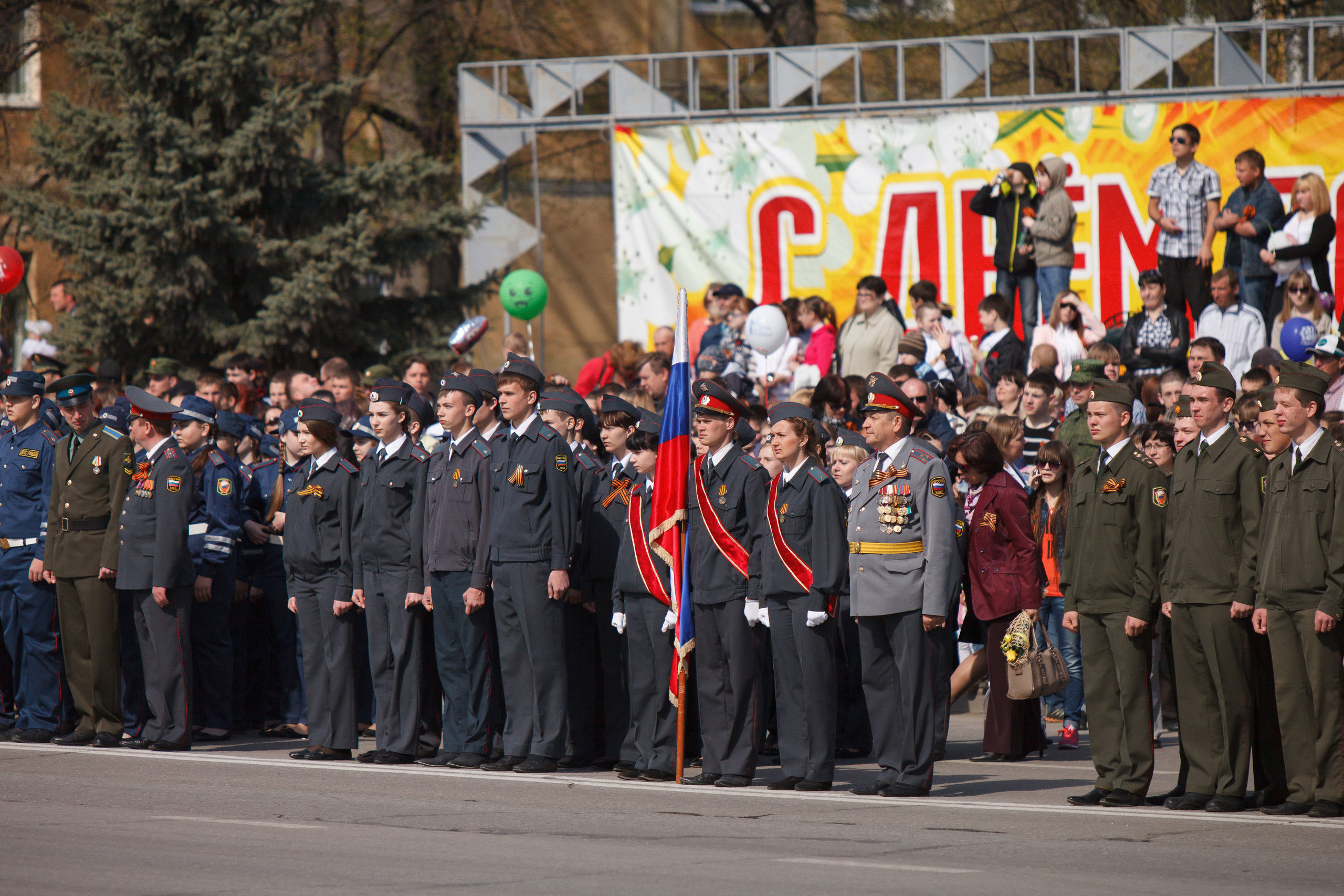 9 мая в Сызрани. Свадебный, семейный и школьный фотограф в Сызрани Максим Баталов