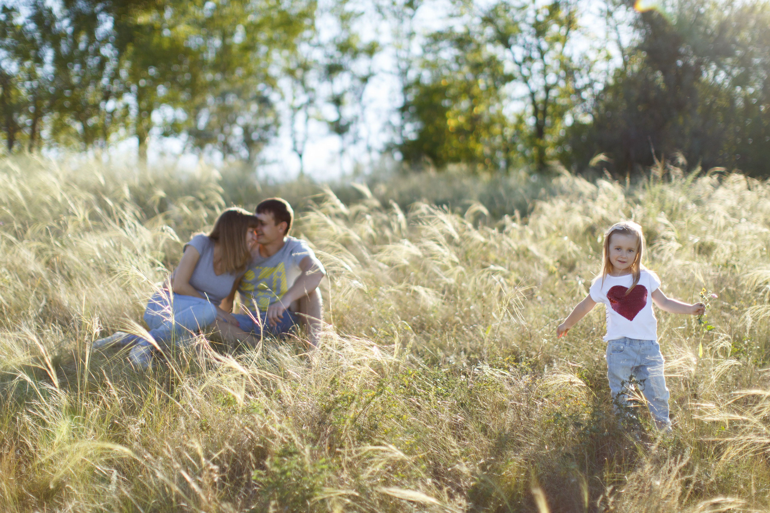 Семейные фотосессии на природе. Свадебный, семейный и школьный фотограф в Сызрани Максим Баталов