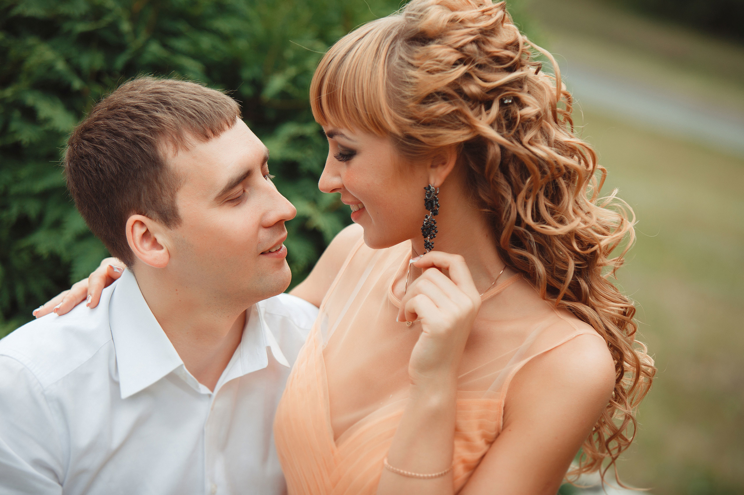 Фотосъёмка love-story лавстори в Сызрани. Свадебный, семейный и школьный фотограф в Сызрани Максим Баталов