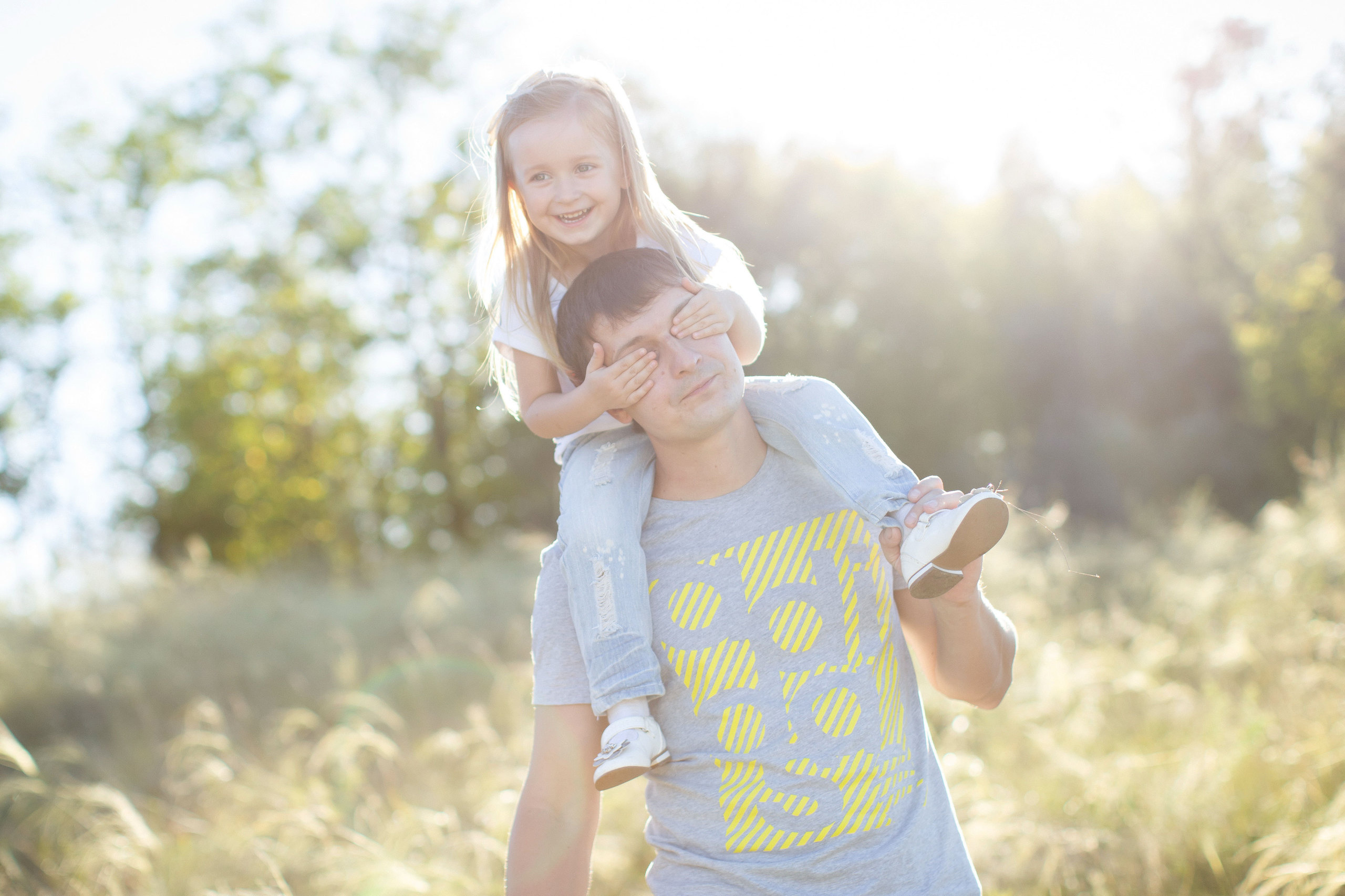 Семейные фотосессии на природе. Свадебный, семейный и школьный фотограф в Сызрани Максим Баталов