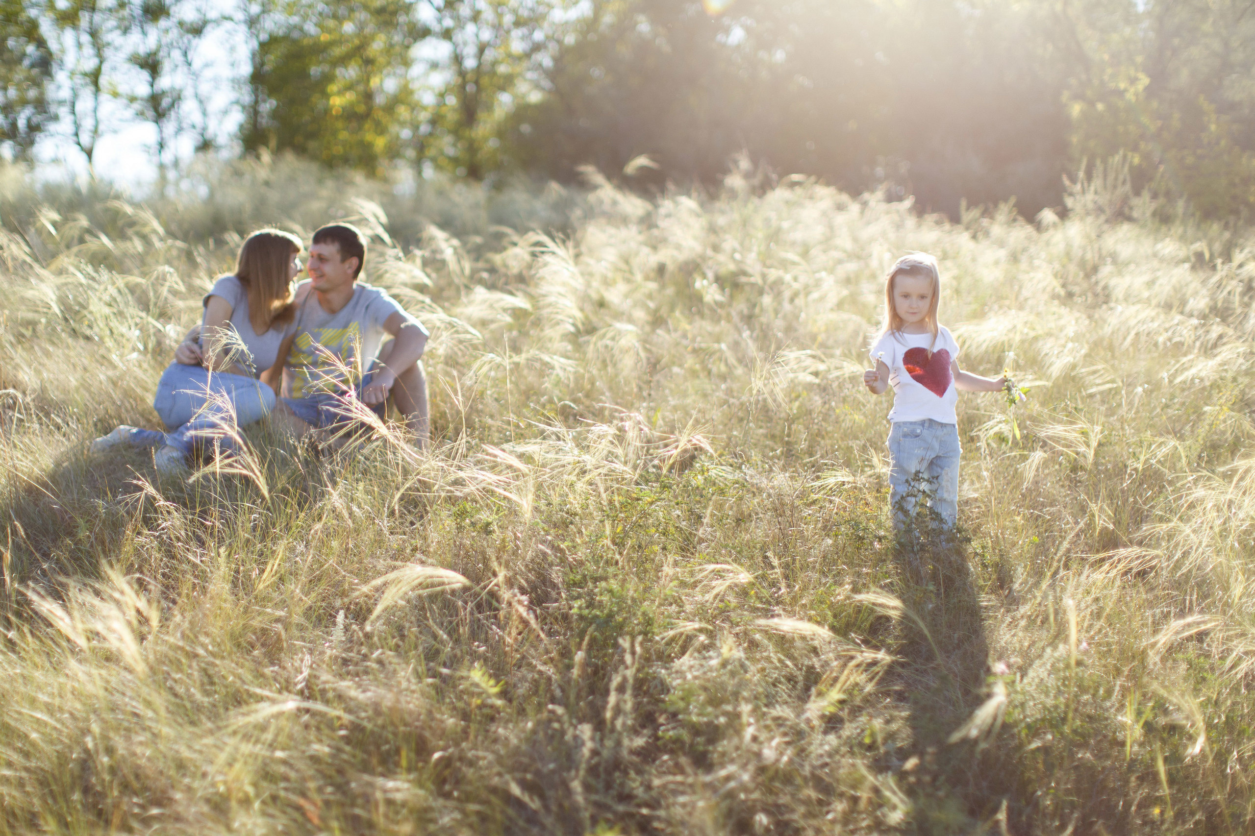 Семейные фотосессии на природе. Свадебный, семейный и школьный фотограф в Сызрани Максим Баталов