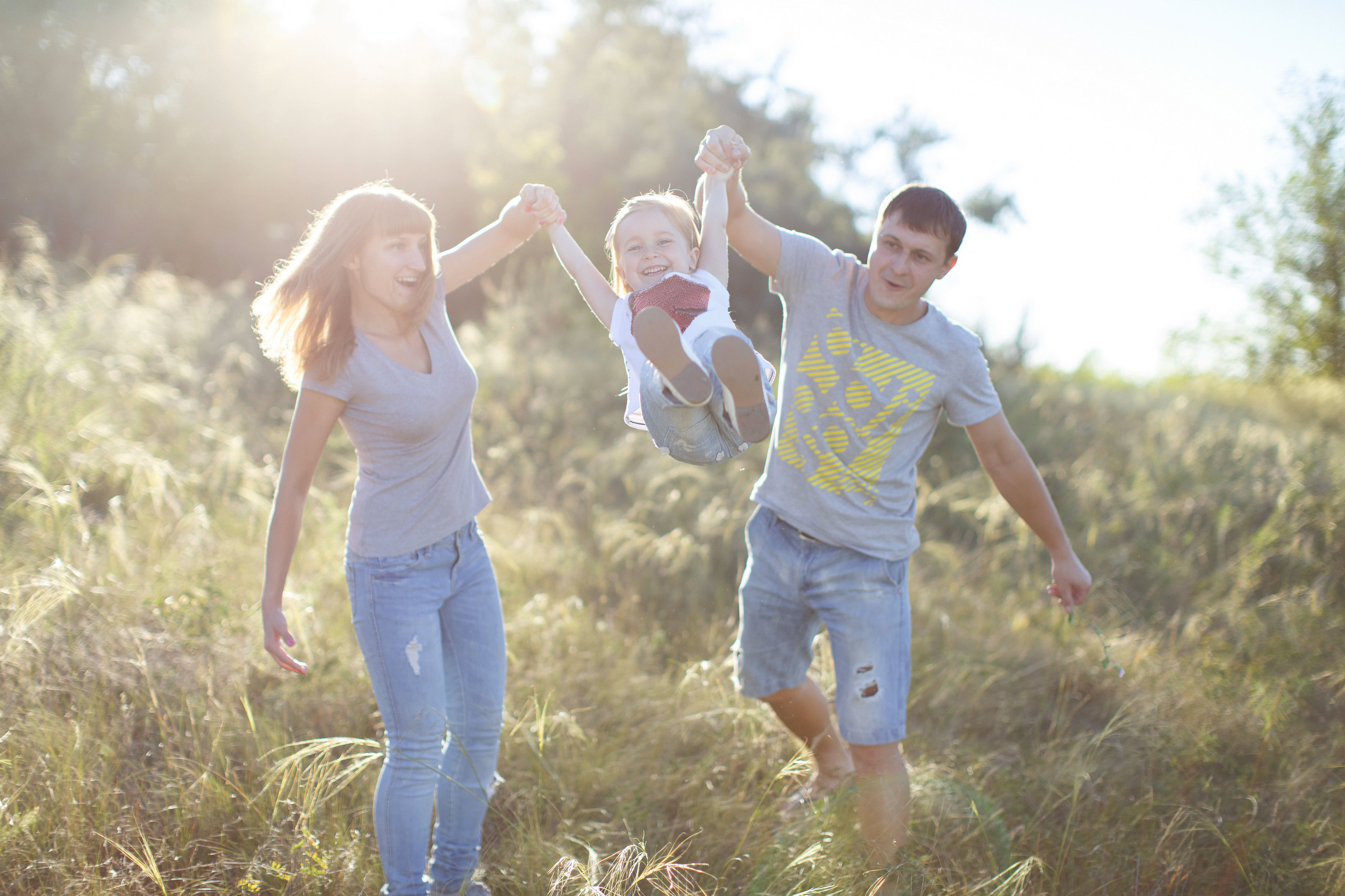 Семейные фотосессии на природе. Свадебный, семейный и школьный фотограф в Сызрани Максим Баталов