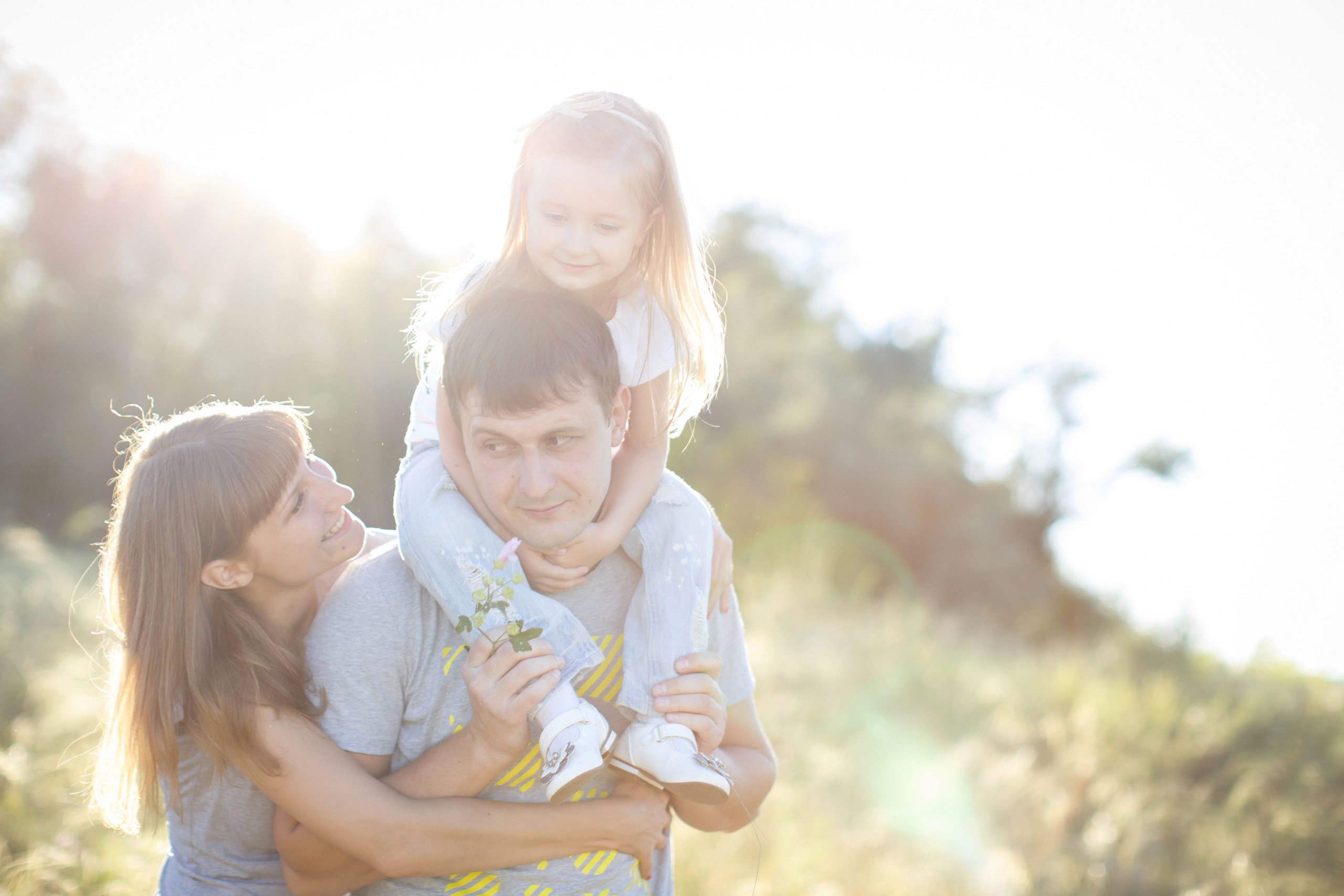 Семейные фотосессии на природе. Свадебный, семейный и школьный фотограф в Сызрани Максим Баталов