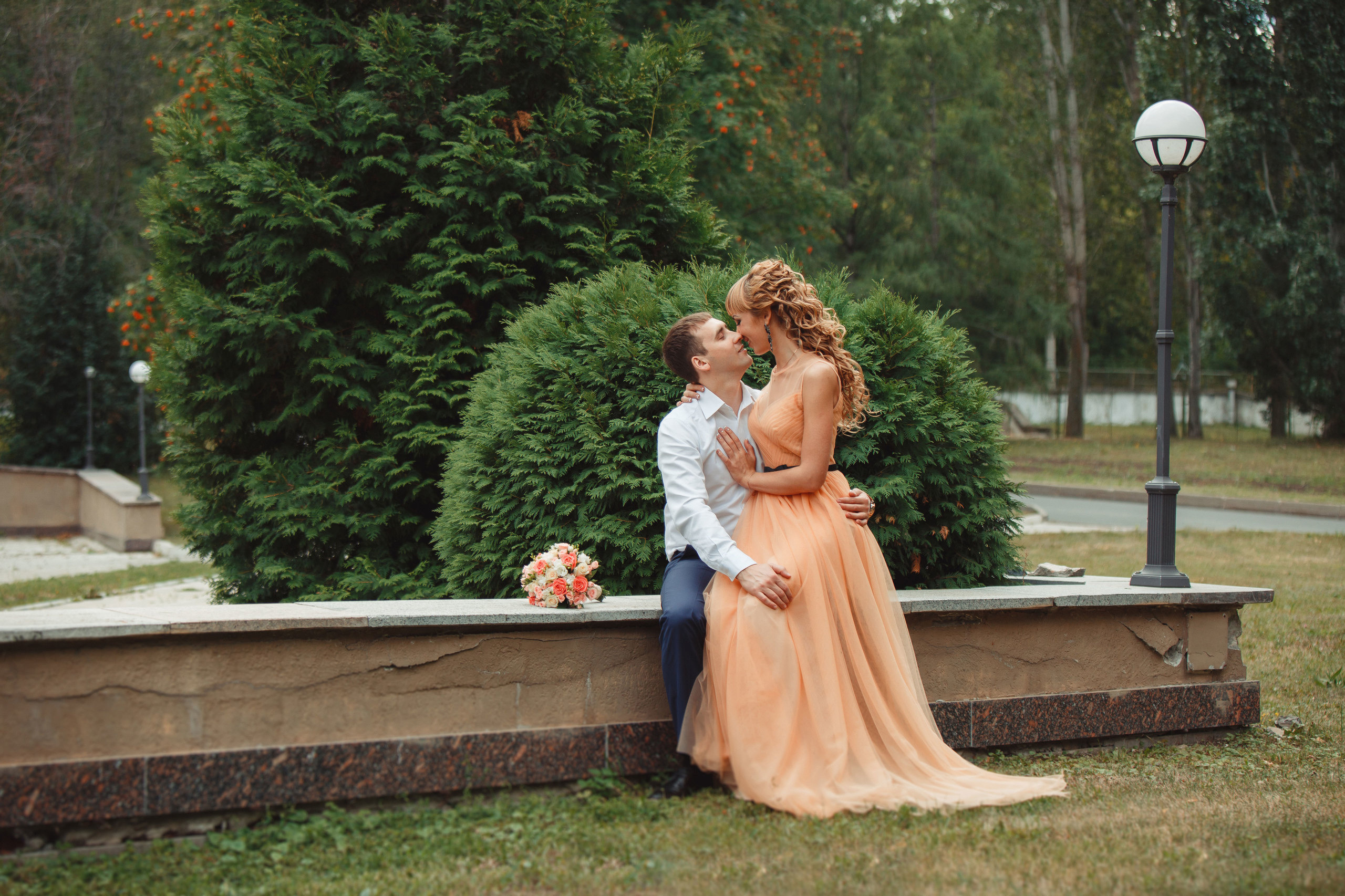 Фотосъёмка love-story лавстори в Сызрани. Свадебный, семейный и школьный фотограф в Сызрани Максим Баталов