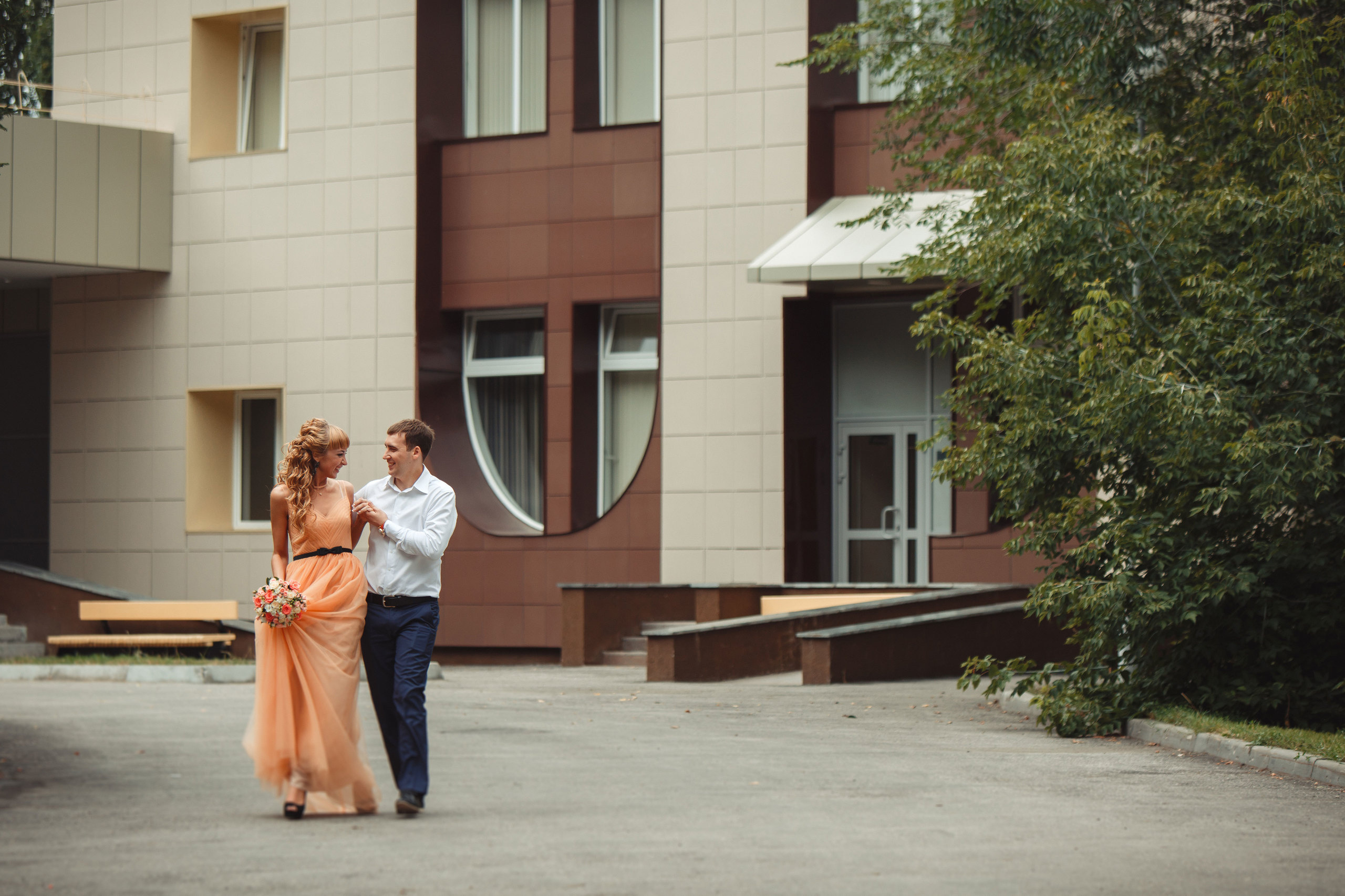 Фотосъёмка love-story лавстори в Сызрани. Свадебный, семейный и школьный фотограф в Сызрани Максим Баталов