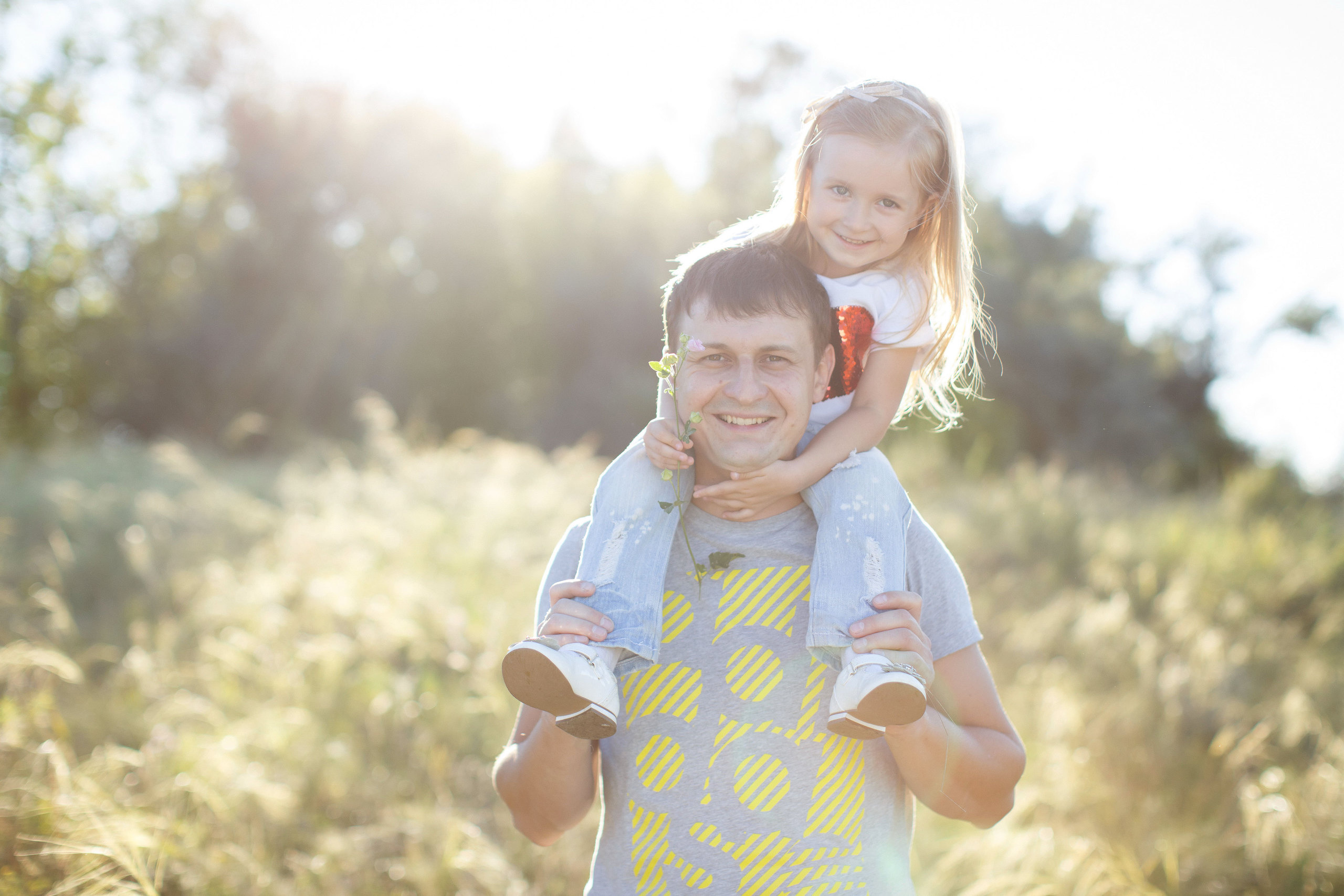 Семейные фотосессии на природе. Свадебный, семейный и школьный фотограф в Сызрани Максим Баталов