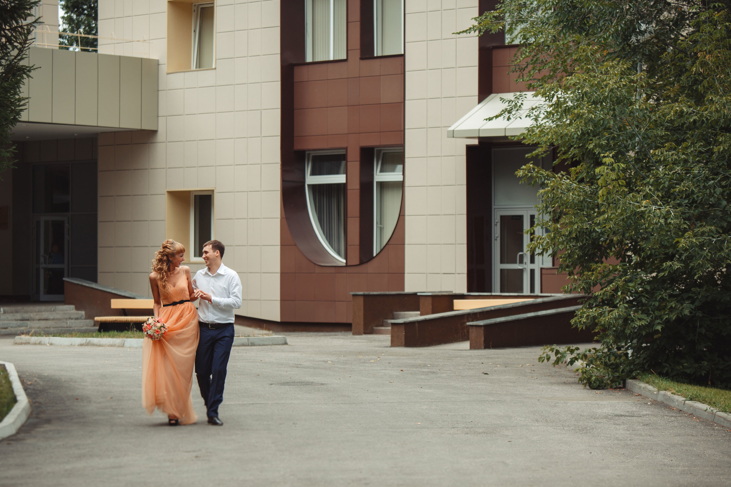 Фотосъёмка love-story лавстори в Сызрани. Свадебный, семейный и школьный фотограф в Сызрани Максим Баталов