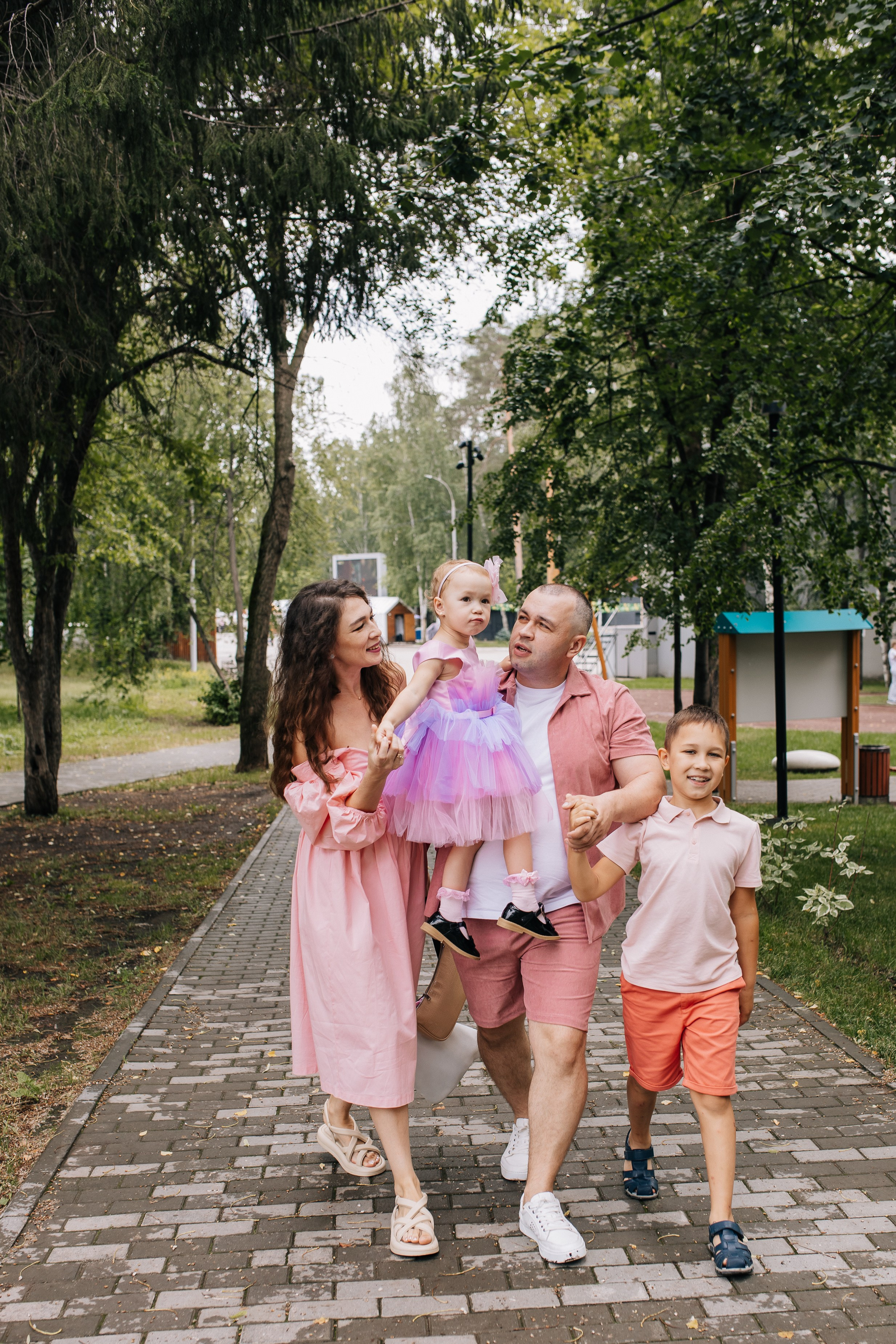 Никита, Светлана, Данила и Есения. Семейный фотограф Трусова Евгения в Екатеринбурге