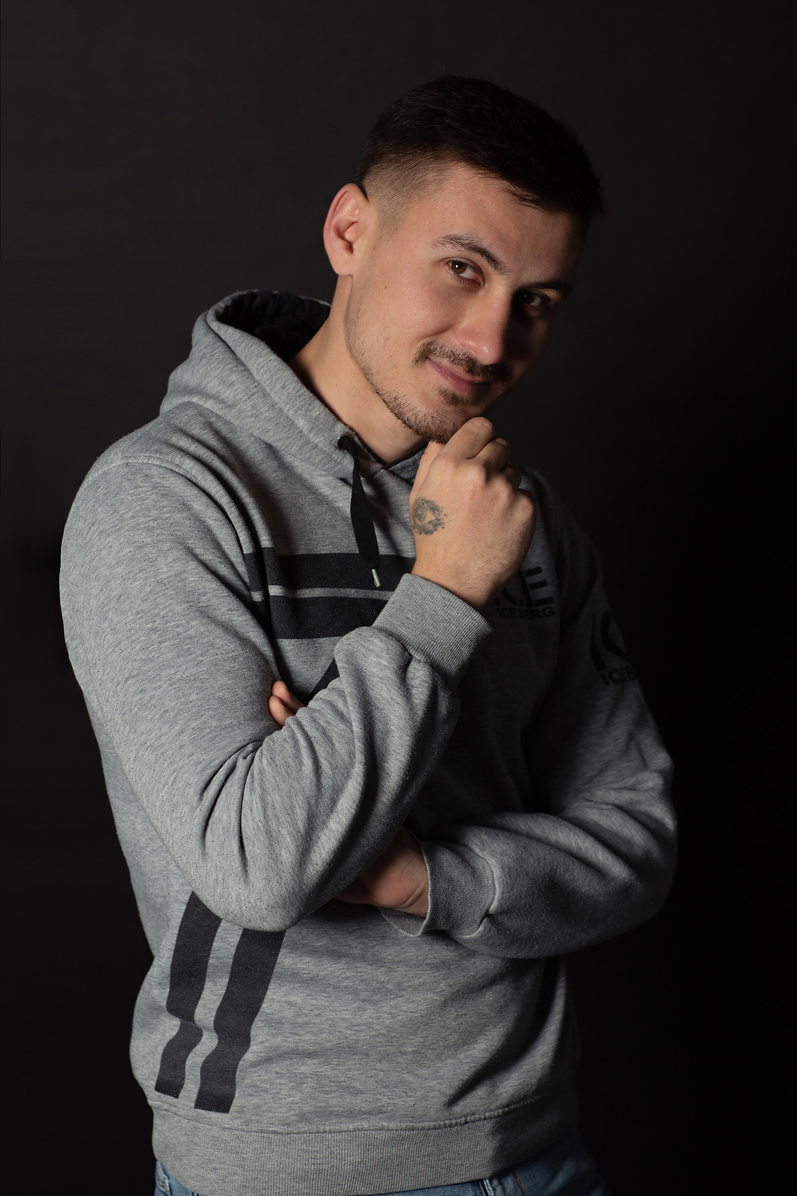 Мужской портрет. Фотограф Минск Юлия Войнич