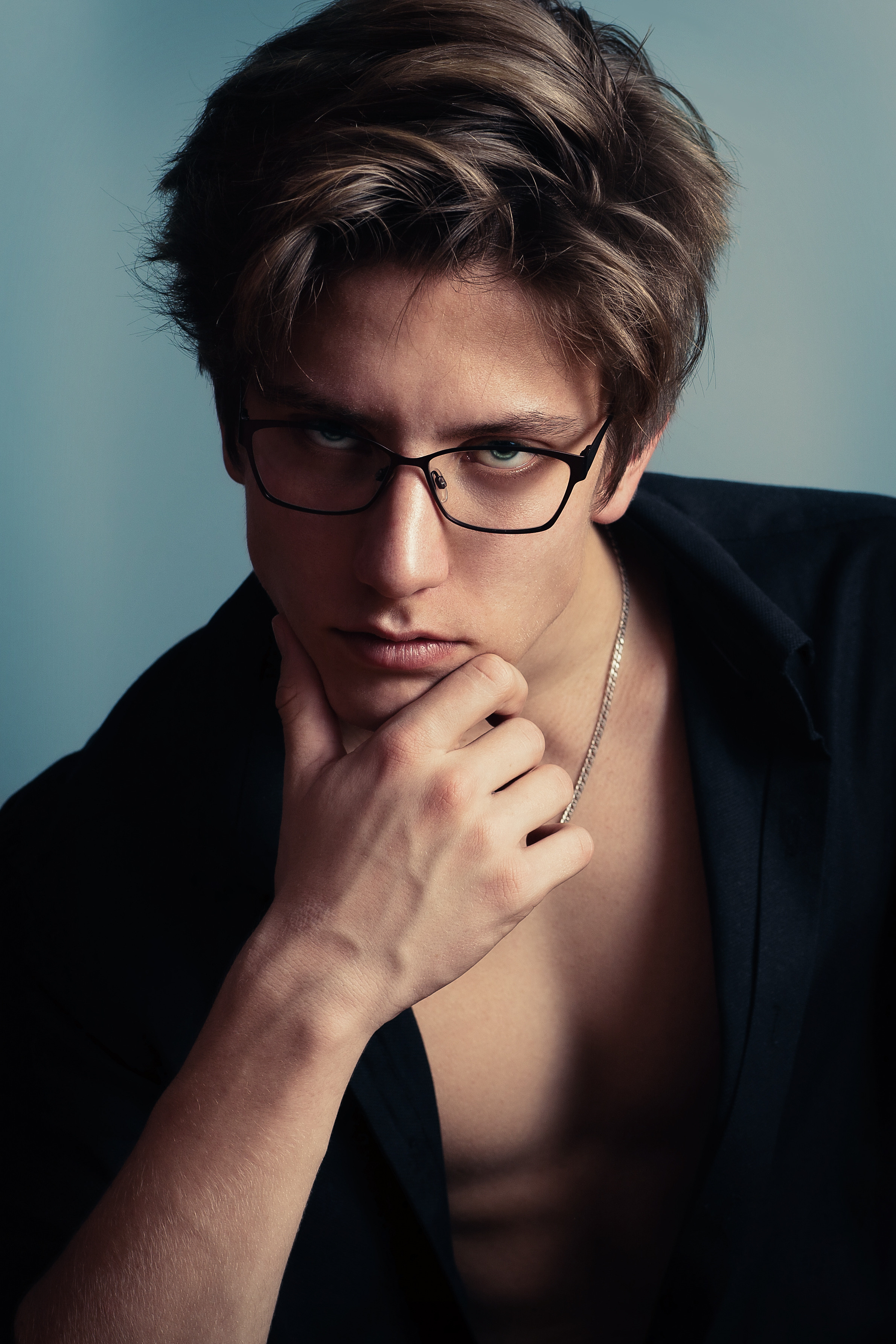 Мужской портрет. Фотограф Минск Юлия Войнич